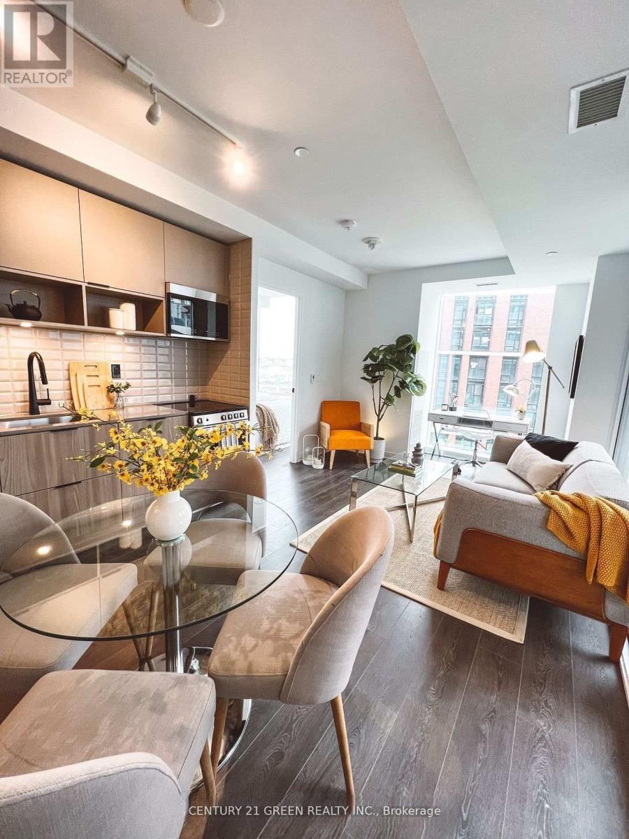 S549 - 180 Mill Street, Toronto, ON - Indoor