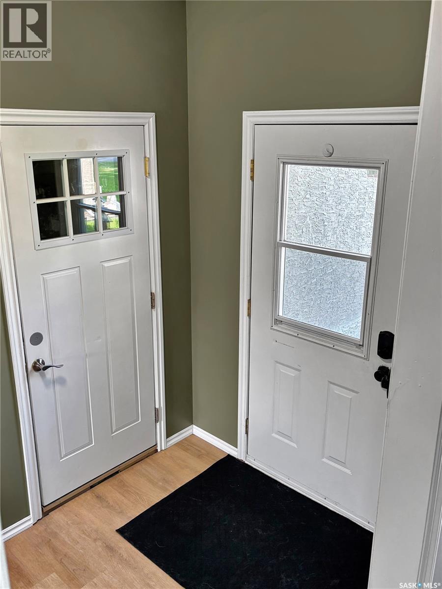 302 Persson Street, Stockholm, SK - Indoor Photo Showing Other Room