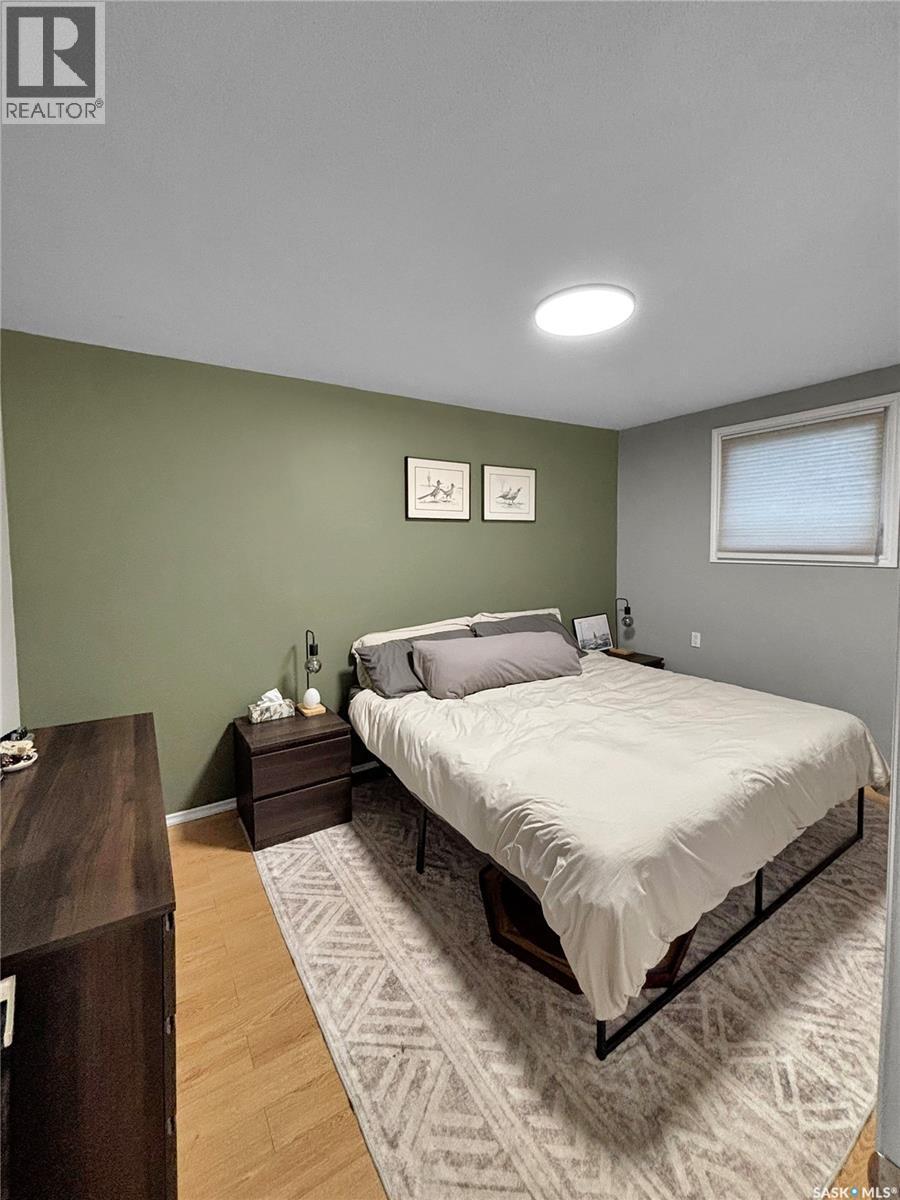 302 Persson Street, Stockholm, SK - Indoor Photo Showing Bedroom