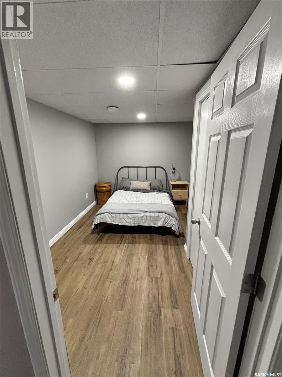 302 Persson Street, Stockholm, SK - Indoor