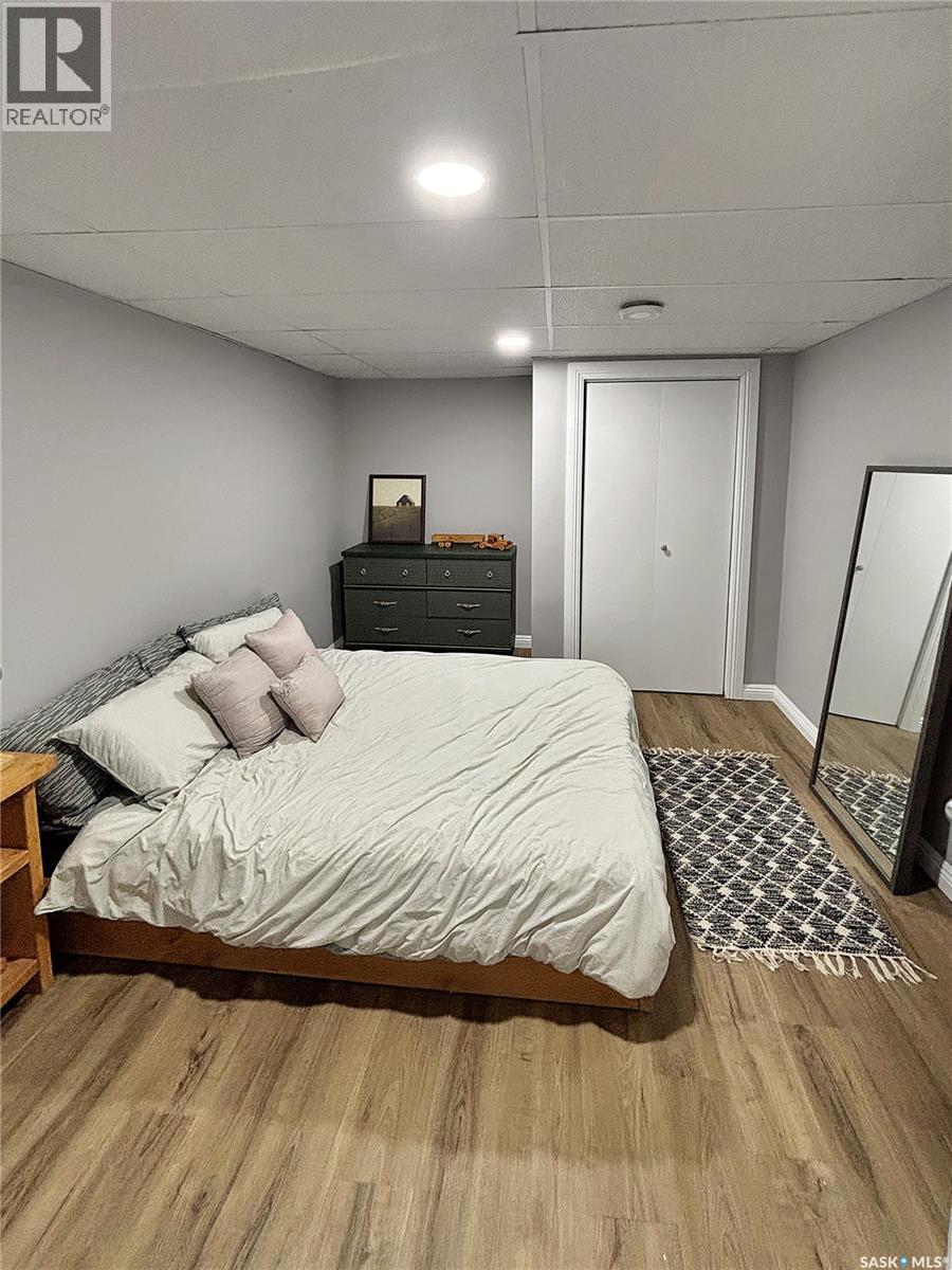 302 Persson Street, Stockholm, SK - Indoor Photo Showing Bedroom