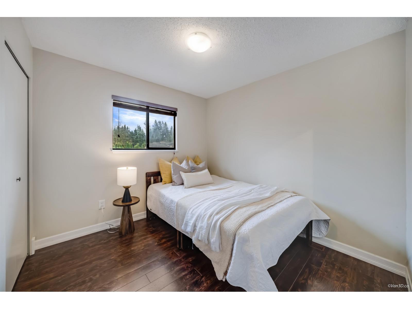 1831 Keys Place, Abbotsford, BC - Indoor Photo Showing Bedroom