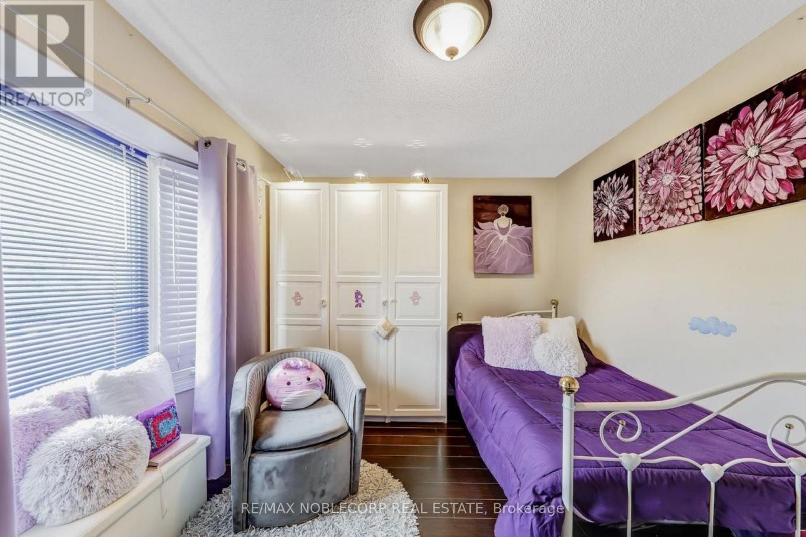 30 Mayberry Court, Brampton, ON - Indoor Photo Showing Bedroom