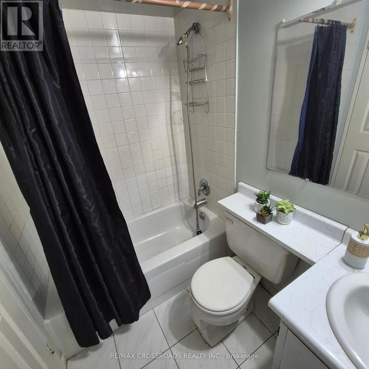 207 - 45 Huntingdale Boulevard, Toronto, ON - Indoor Photo Showing Bathroom