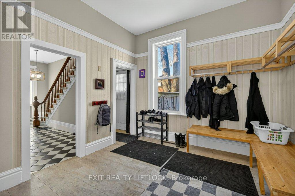 212 Barnardo Avenue, Peterborough (Northcrest Ward 5), ON - Photo Showing Other Room