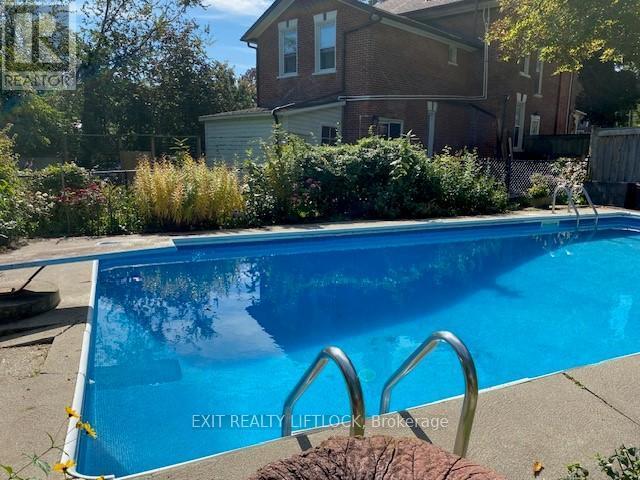 212 Barnardo Avenue, Peterborough (Northcrest Ward 5), ON - Outdoor With In Ground Pool With Backyard