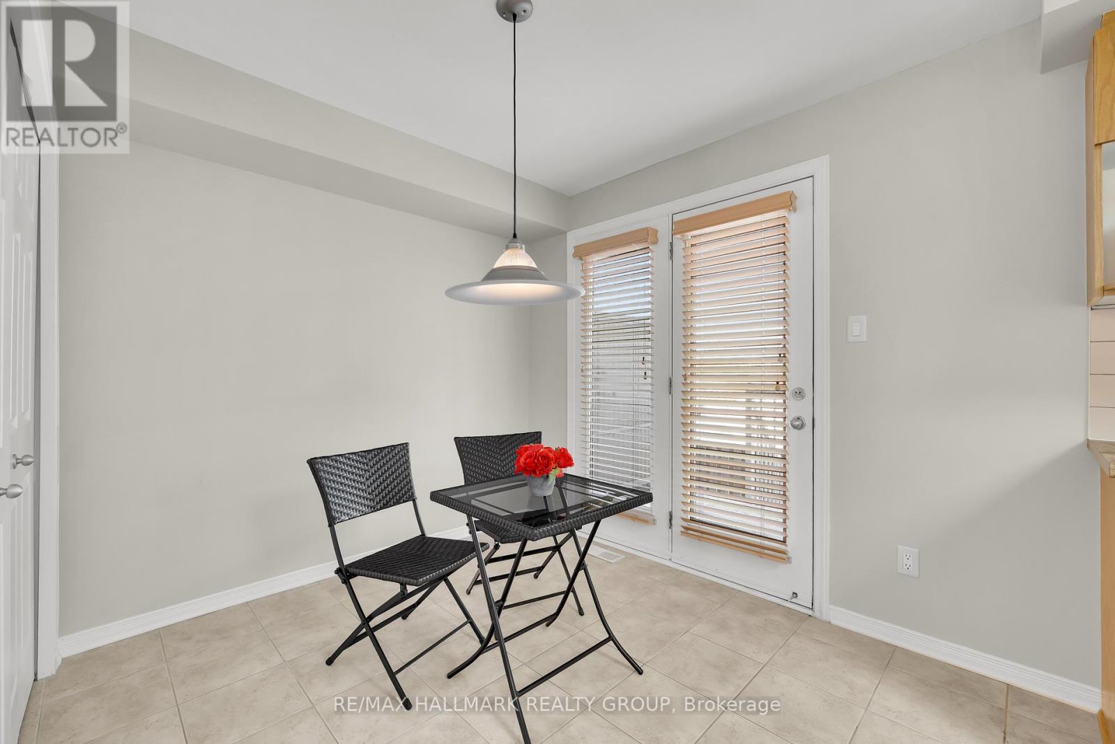 4 - 577 Reardon Private, Ottawa, ON - Indoor