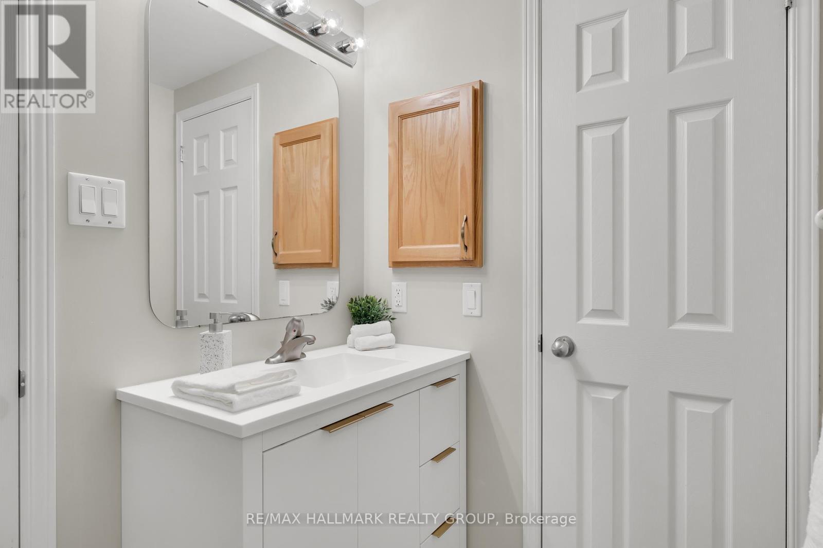 4 - 577 Reardon Private, Ottawa, ON - Indoor Photo Showing Bathroom