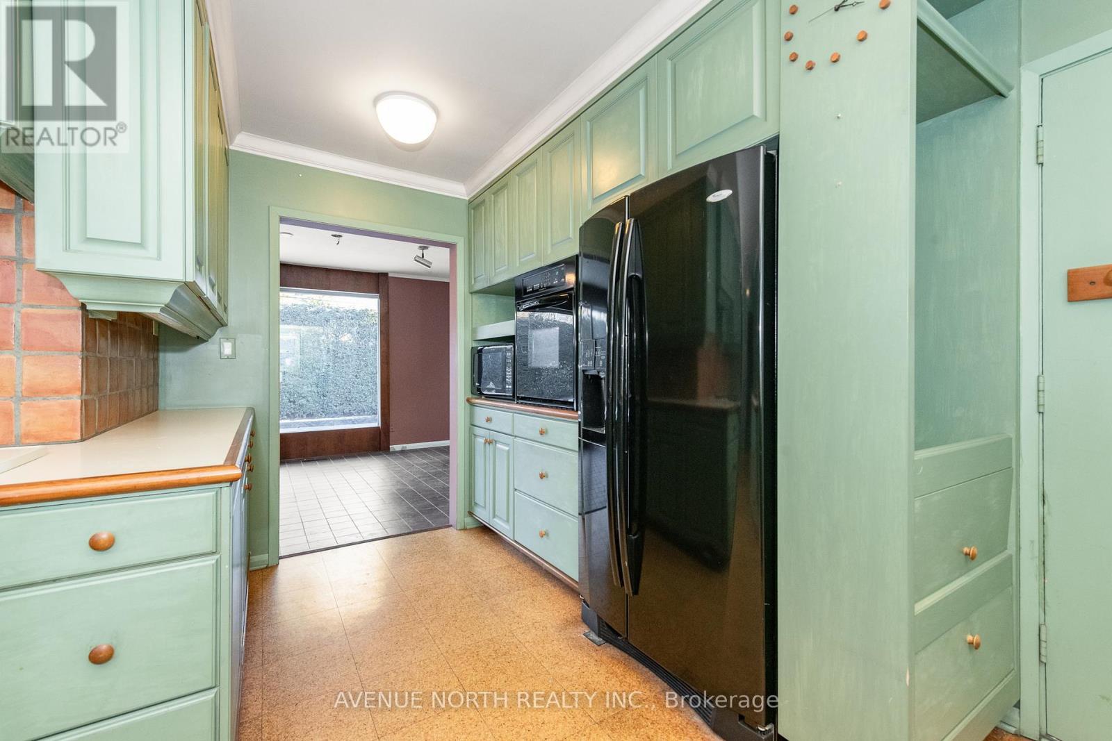 201 Latchford Road, Ottawa, ON - Indoor Photo Showing Kitchen