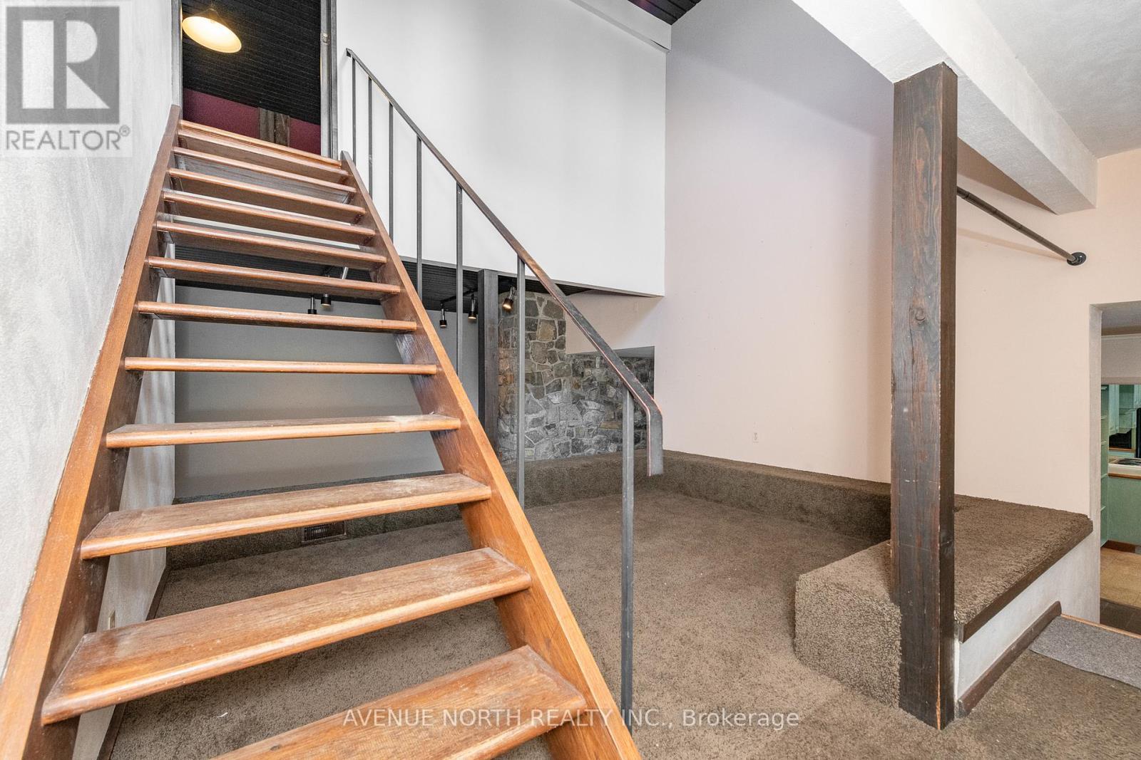 201 Latchford Road, Ottawa, ON - Indoor Photo Showing Other Room