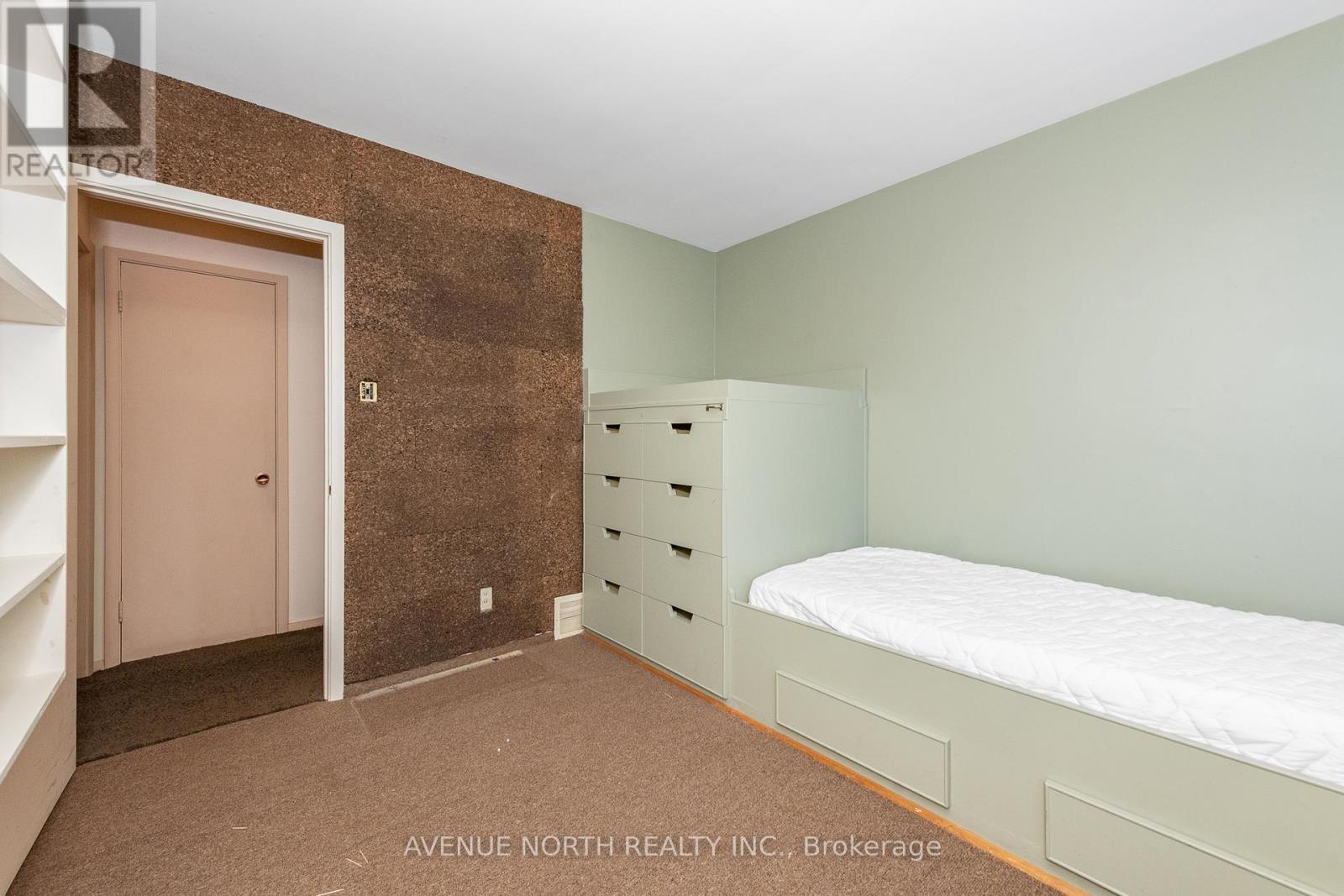 201 Latchford Road, Ottawa, ON - Indoor Photo Showing Other Room