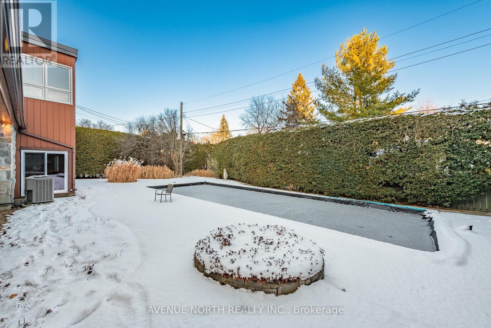 201 Latchford Road, Ottawa, ON - Outdoor