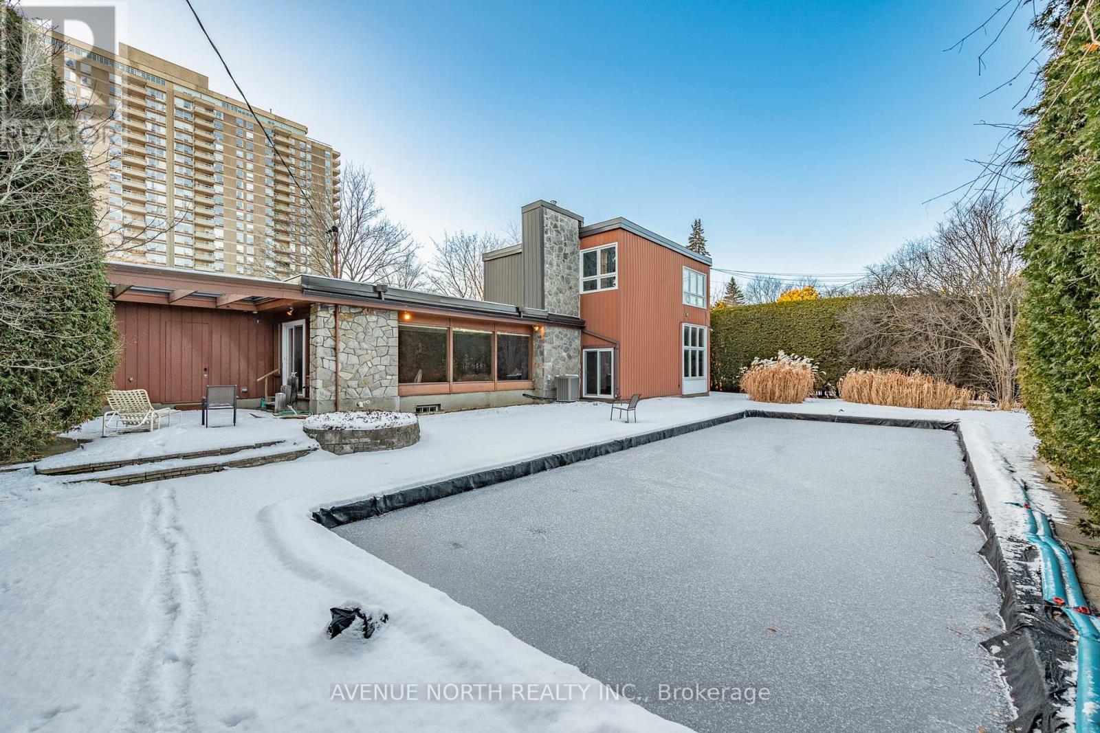 201 Latchford Road, Ottawa, ON - Outdoor