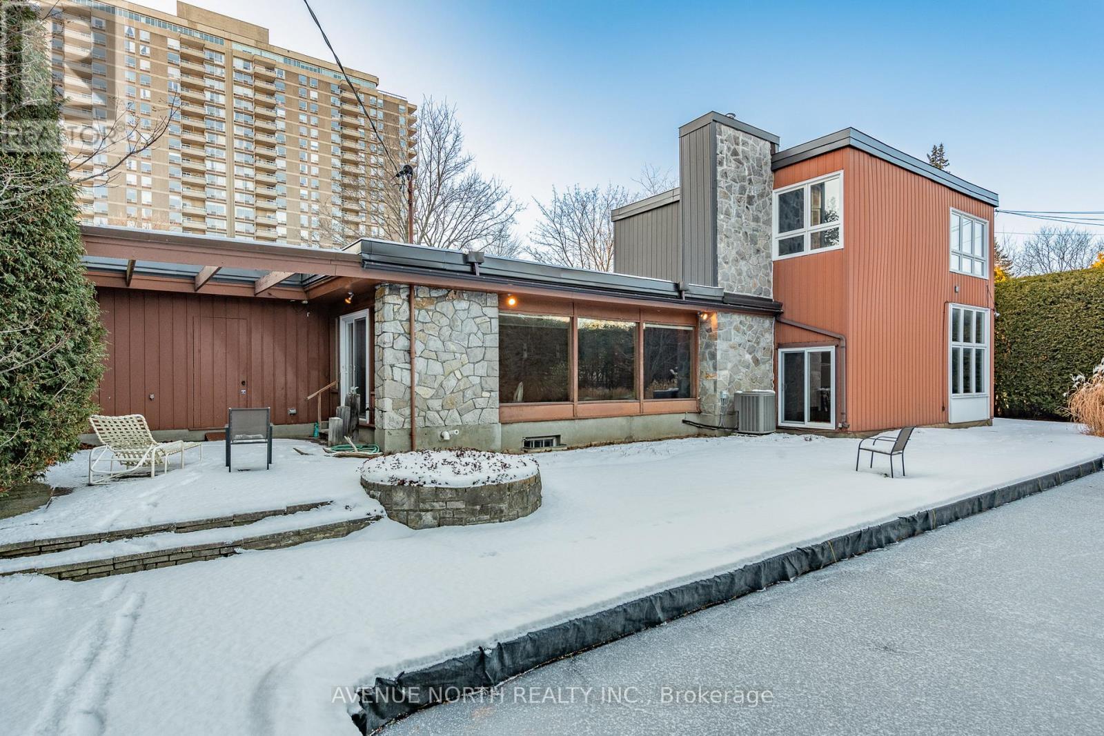 201 Latchford Road, Ottawa, ON - Outdoor