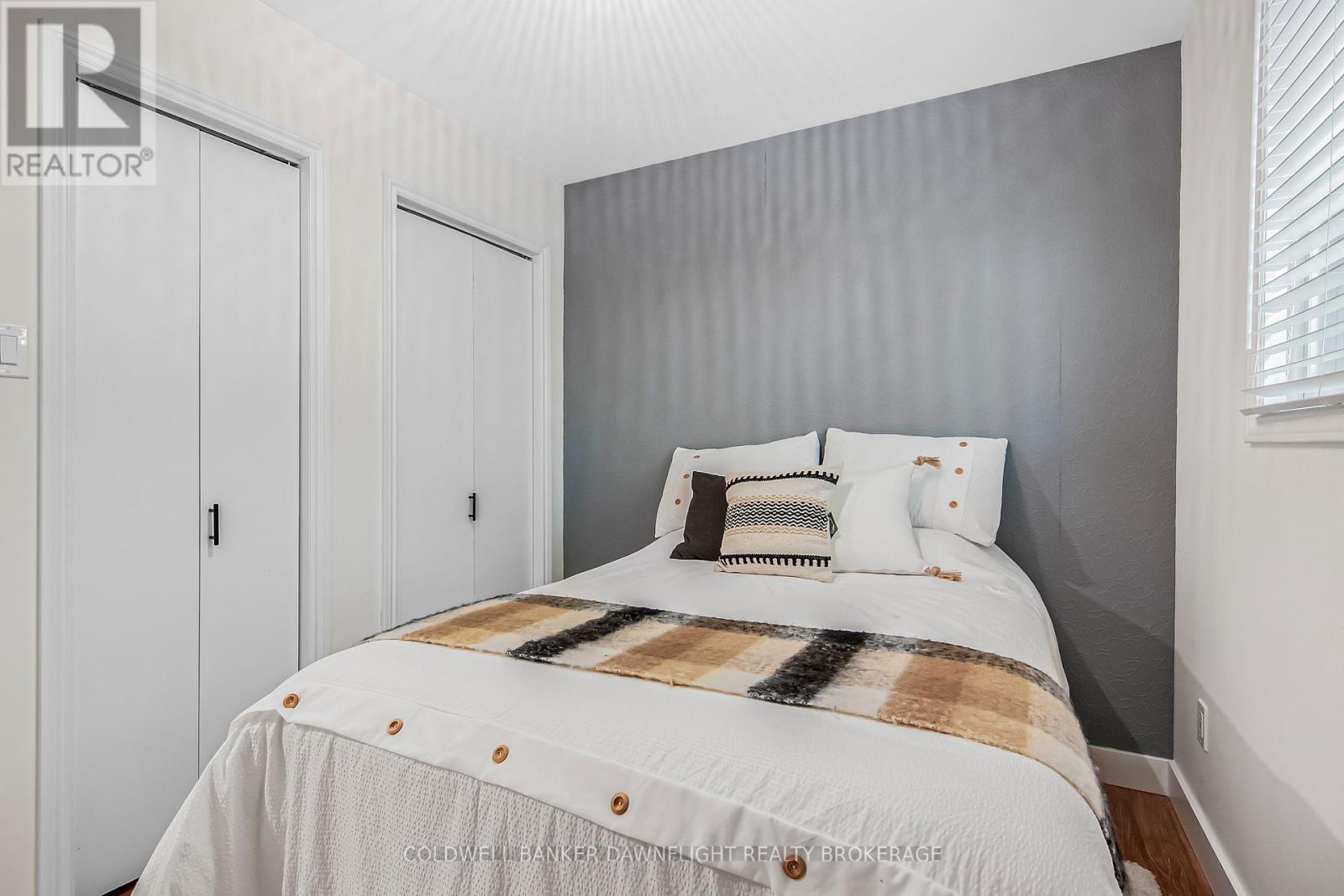 25 Emerson Avenue, South Bruce Peninsula, ON - Indoor Photo Showing Bedroom
