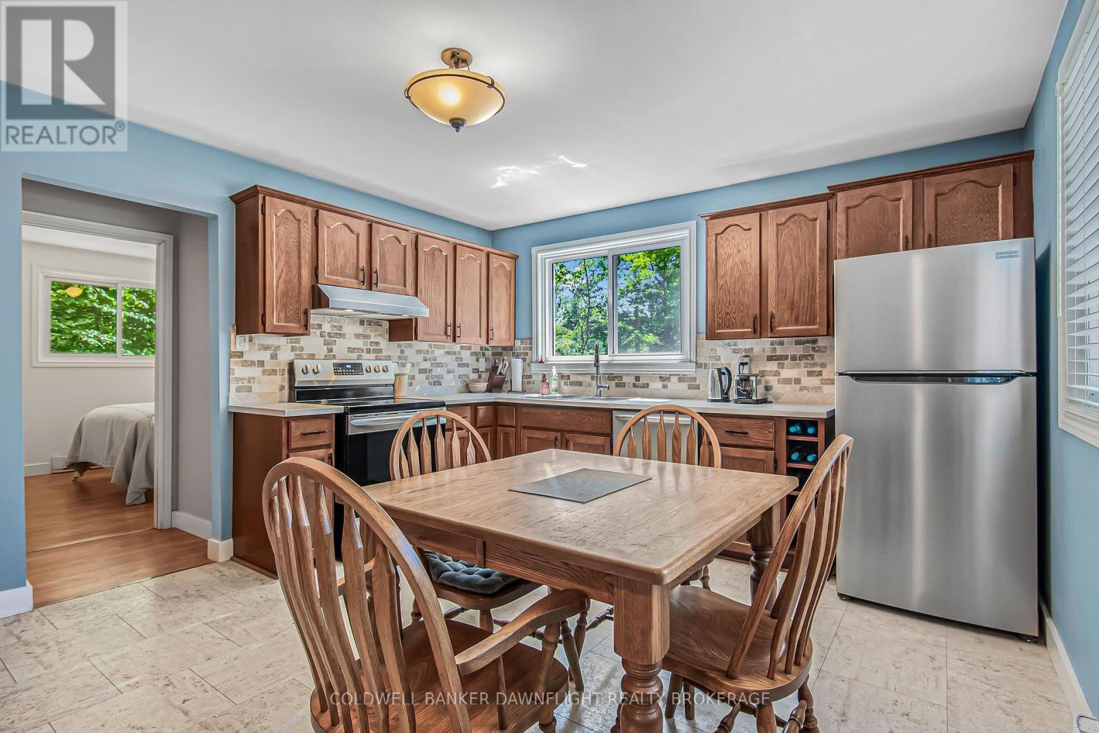 25 Emerson Avenue, South Bruce Peninsula, ON - Indoor