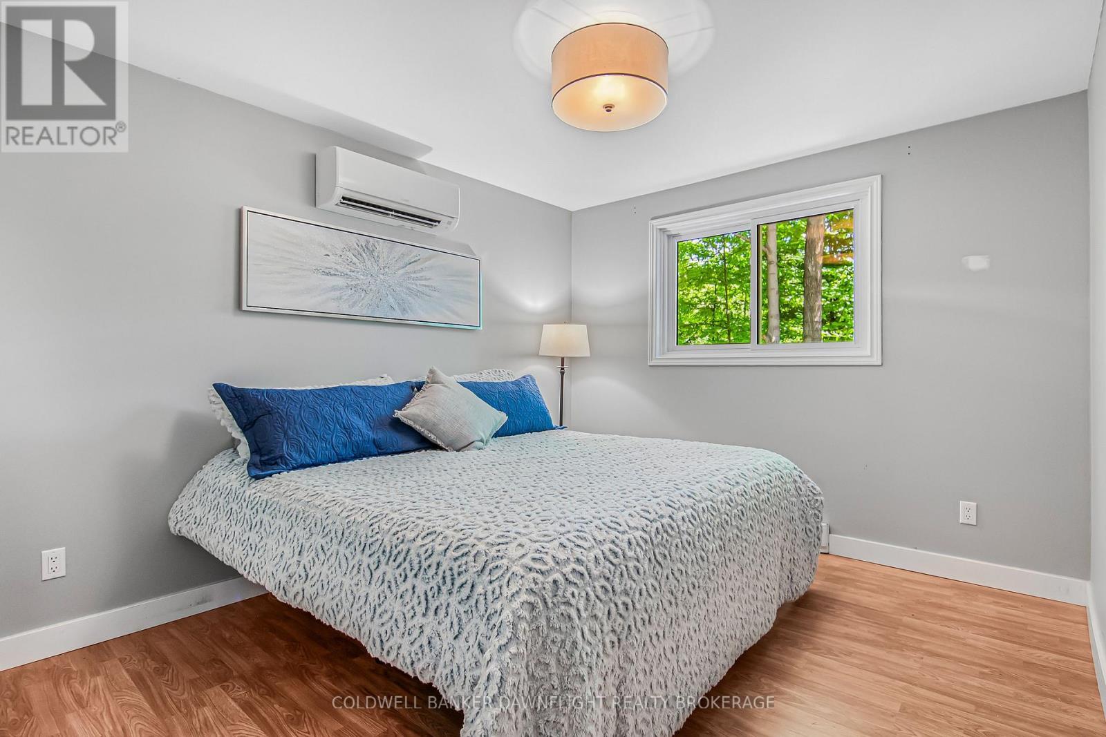 25 Emerson Avenue, South Bruce Peninsula, ON - Indoor Photo Showing Bedroom