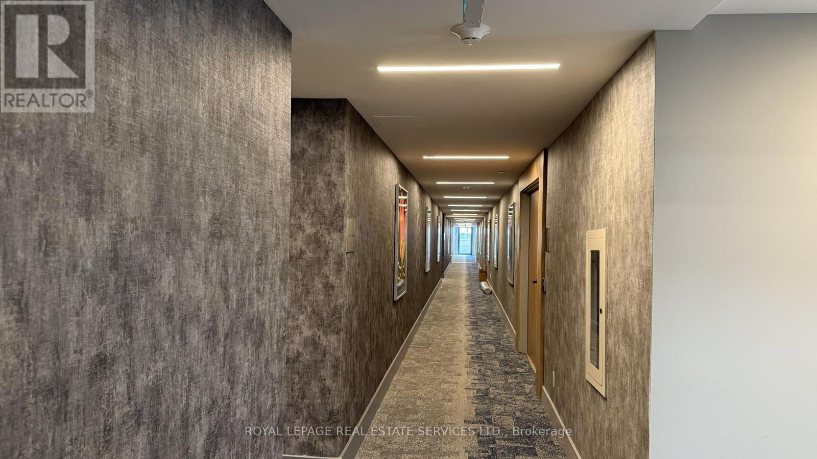 3811 - 430 Square One Drive, Mississauga, ON - Indoor Photo Showing Other Room