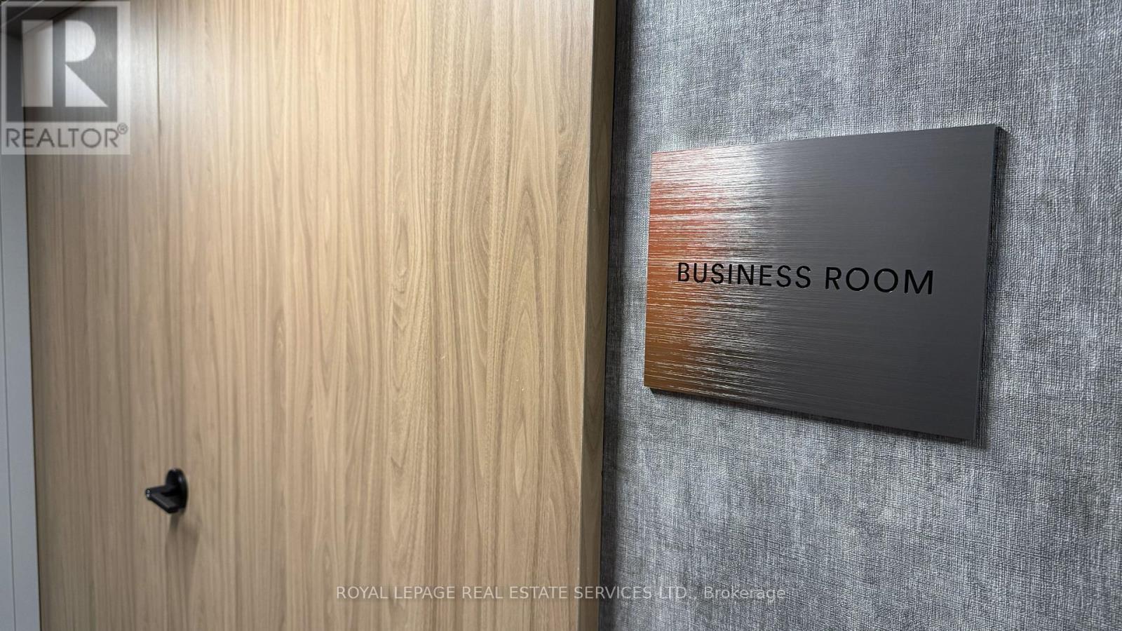 3811 - 430 Square One Drive, Mississauga, ON - Indoor Photo Showing Other Room