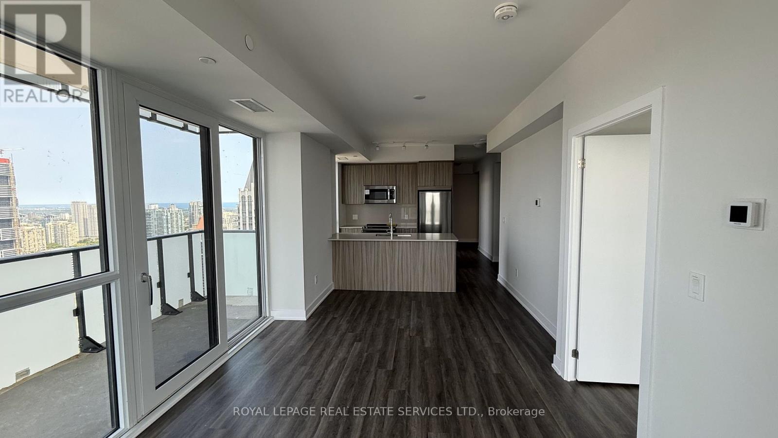 3811 - 430 Square One Drive, Mississauga, ON - Indoor Photo Showing Other Room