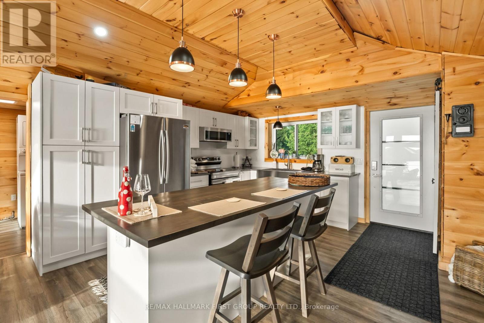 402 Steenburg Lake Road S, Limerick, ON - Indoor