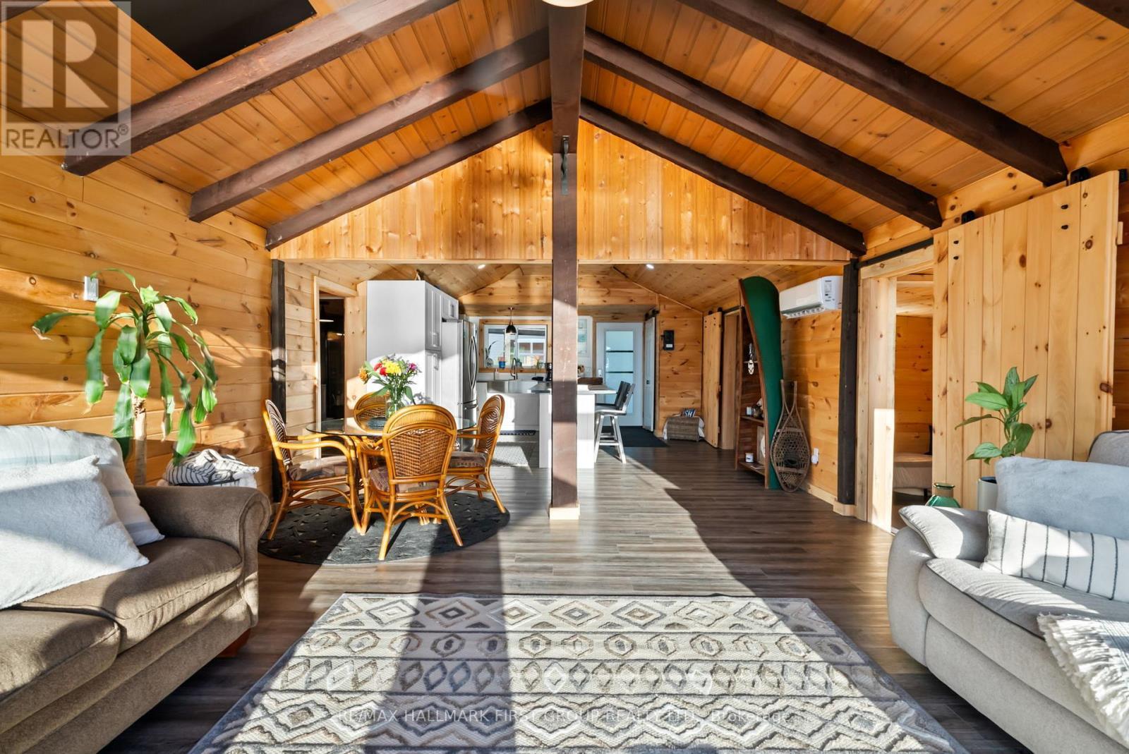 402 Steenburg Lake Road S, Limerick, ON - Indoor