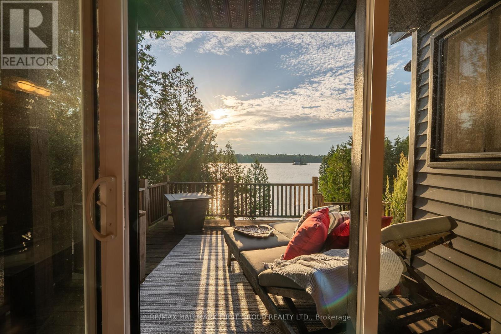 402 Steenburg Lake Road S, Limerick, ON - With Body Of Water