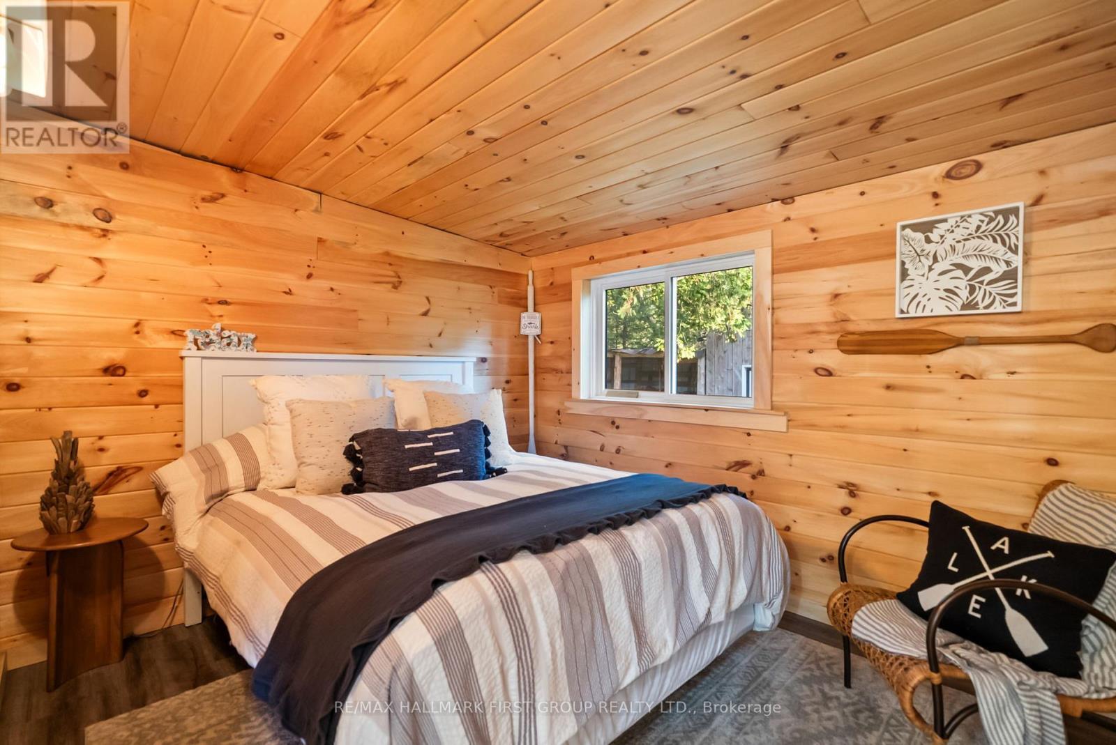 402 Steenburg Lake Road S, Limerick, ON - Indoor Photo Showing Bedroom