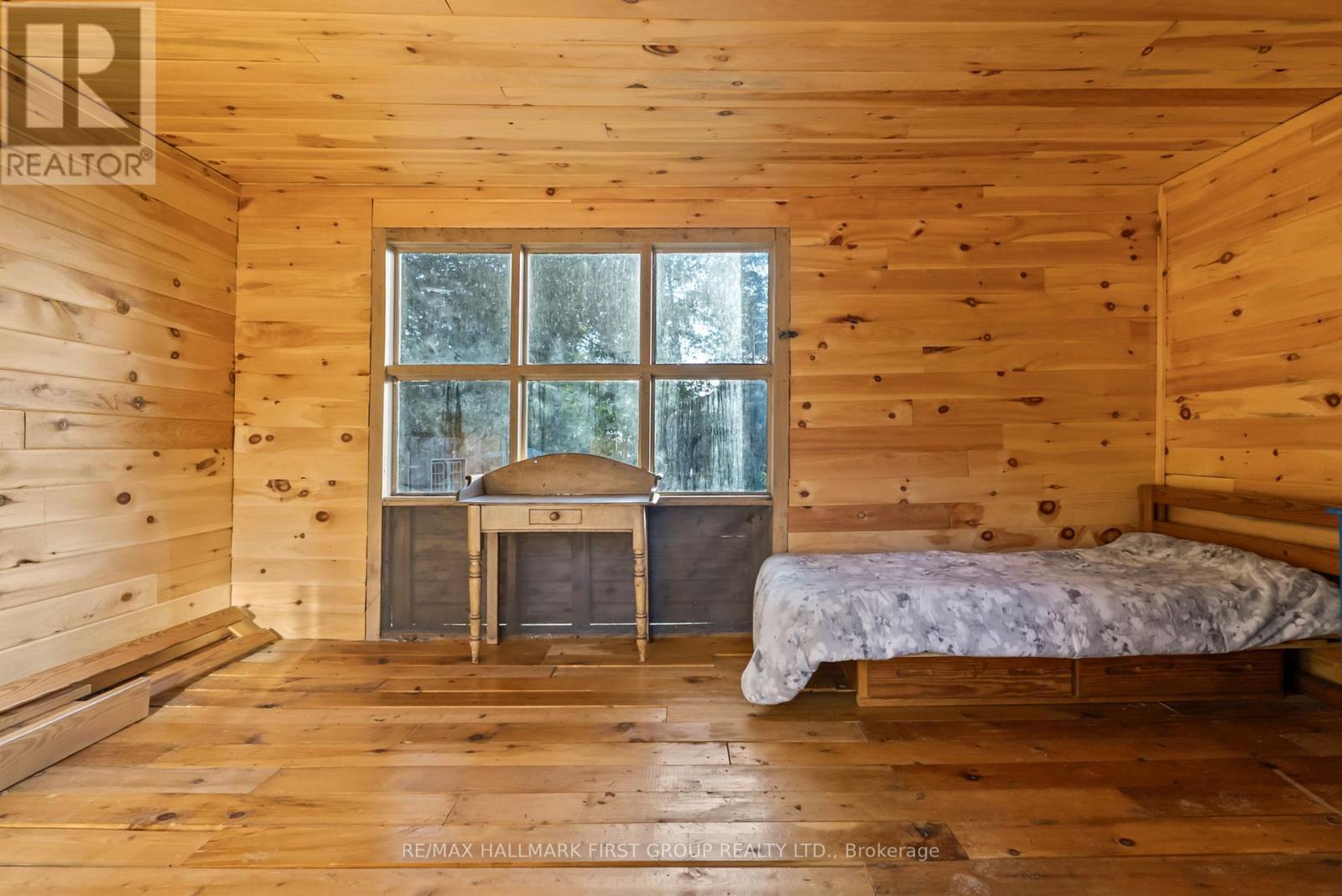 402 Steenburg Lake Road S, Limerick, ON - Indoor Photo Showing Bedroom