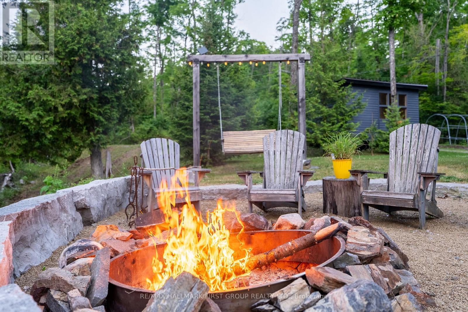 402 Steenburg Lake Road S, Limerick, ON - Outdoor