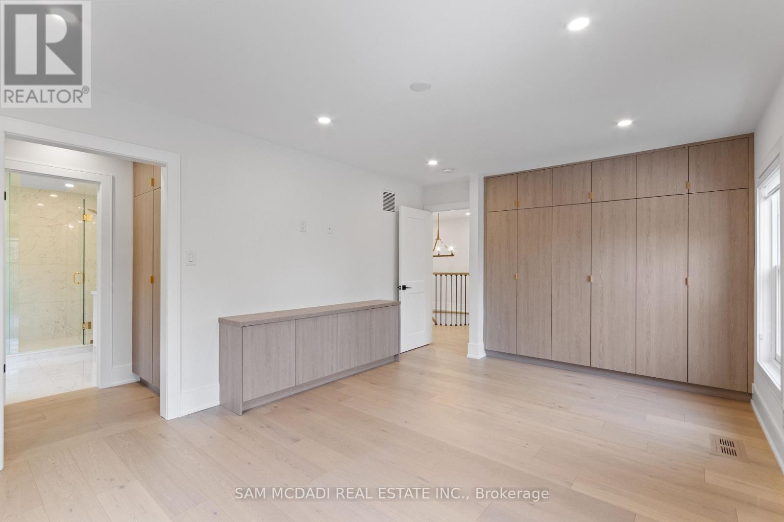 1882 Sherwood Forrest Circle, Mississauga, ON - Indoor Photo Showing Other Room