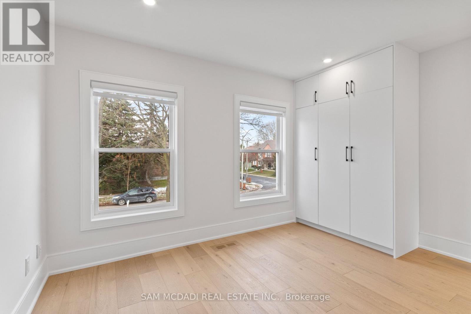 1882 Sherwood Forrest Circle, Mississauga, ON - Indoor Photo Showing Other Room