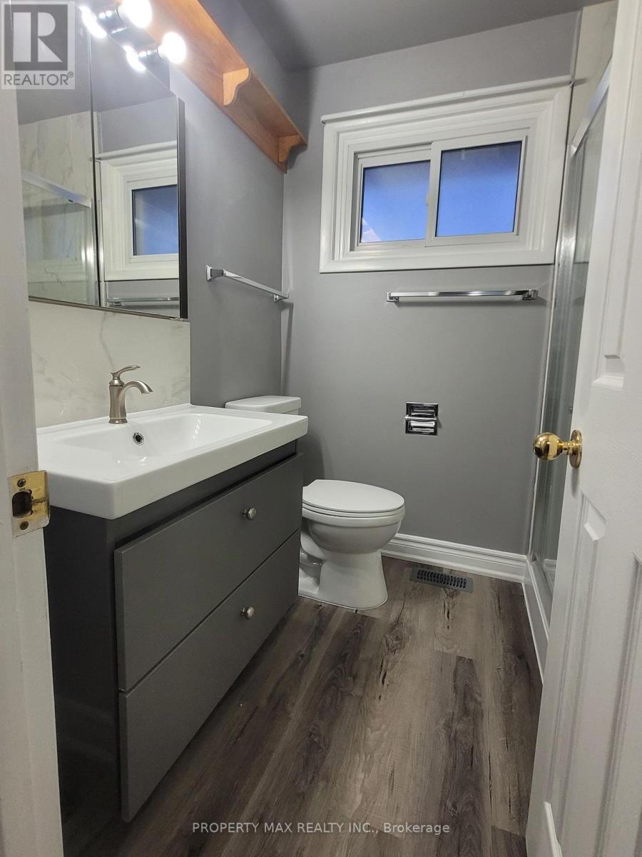 46 Gilbert Street, Belleville, ON - Indoor Photo Showing Bathroom