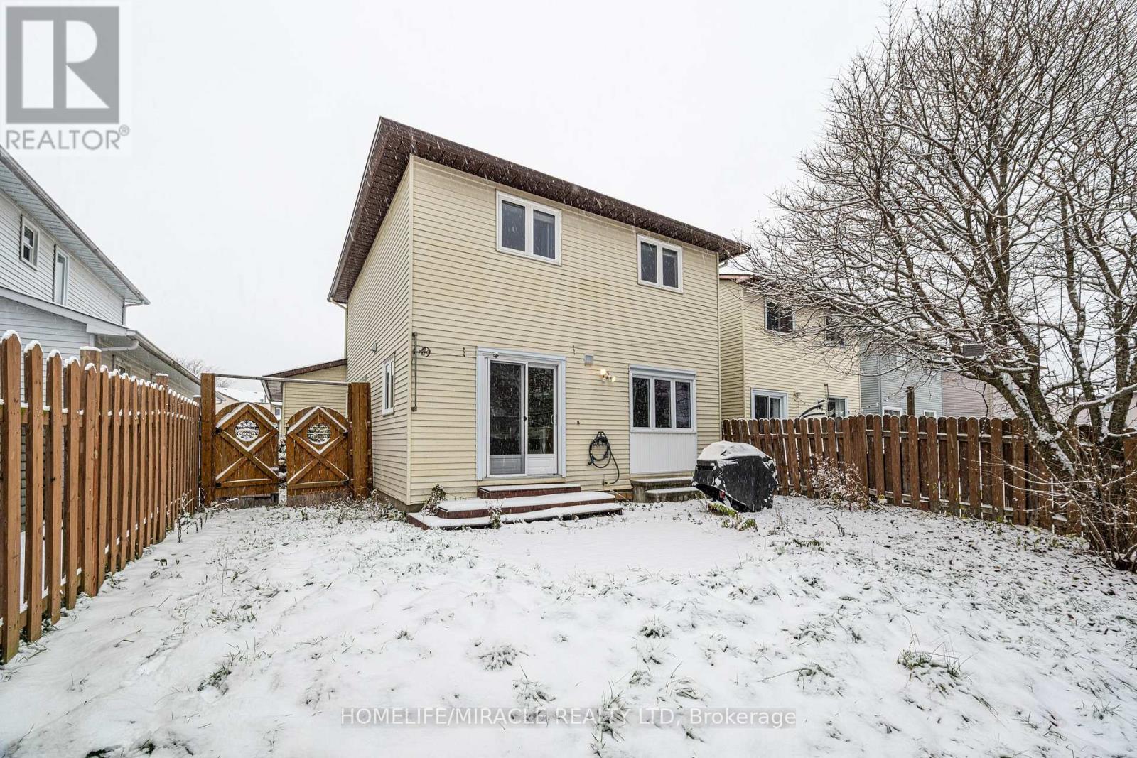 1799 Bromont Way, Ottawa, ON - Outdoor