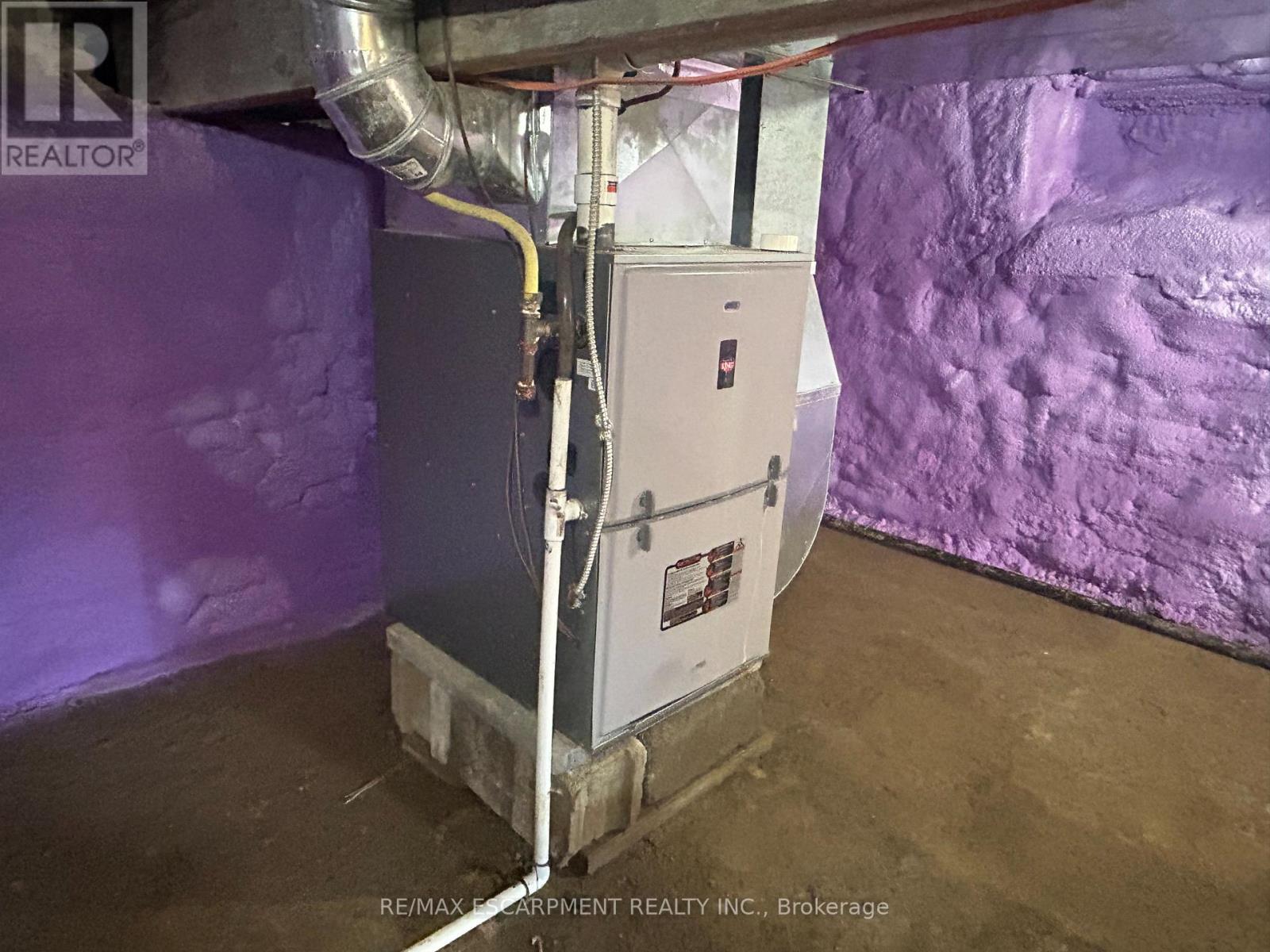 1888B Highway 3 E, Haldimand, ON - Indoor Photo Showing Basement