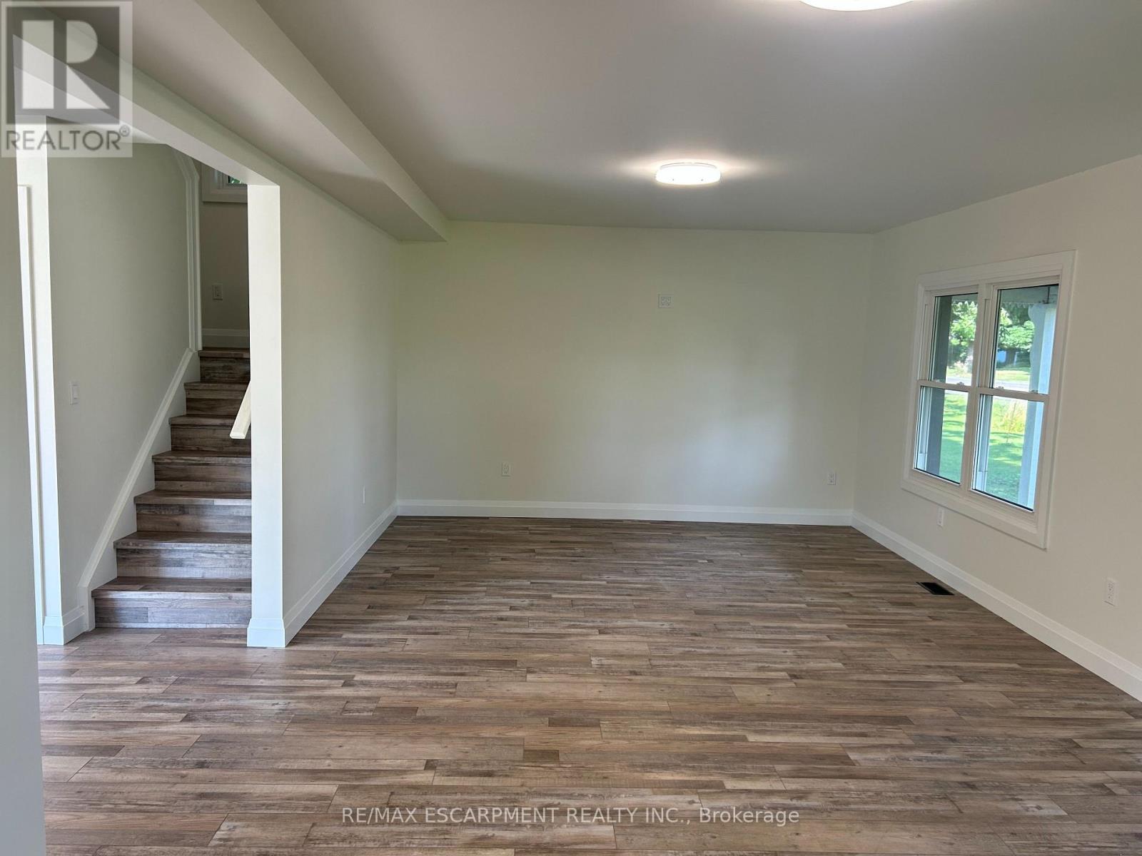 1888B Highway 3 E, Haldimand, ON - Indoor Photo Showing Other Room