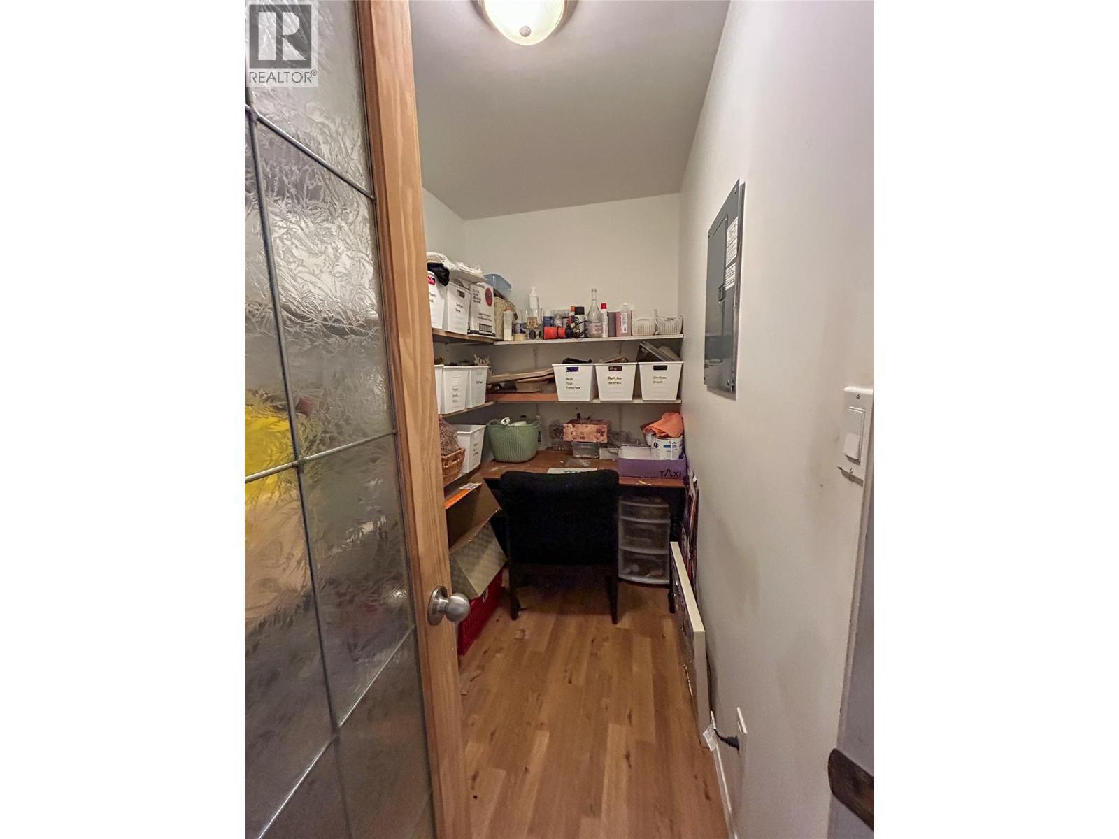 416 Sayward Avenue, Salmo, BC - Indoor