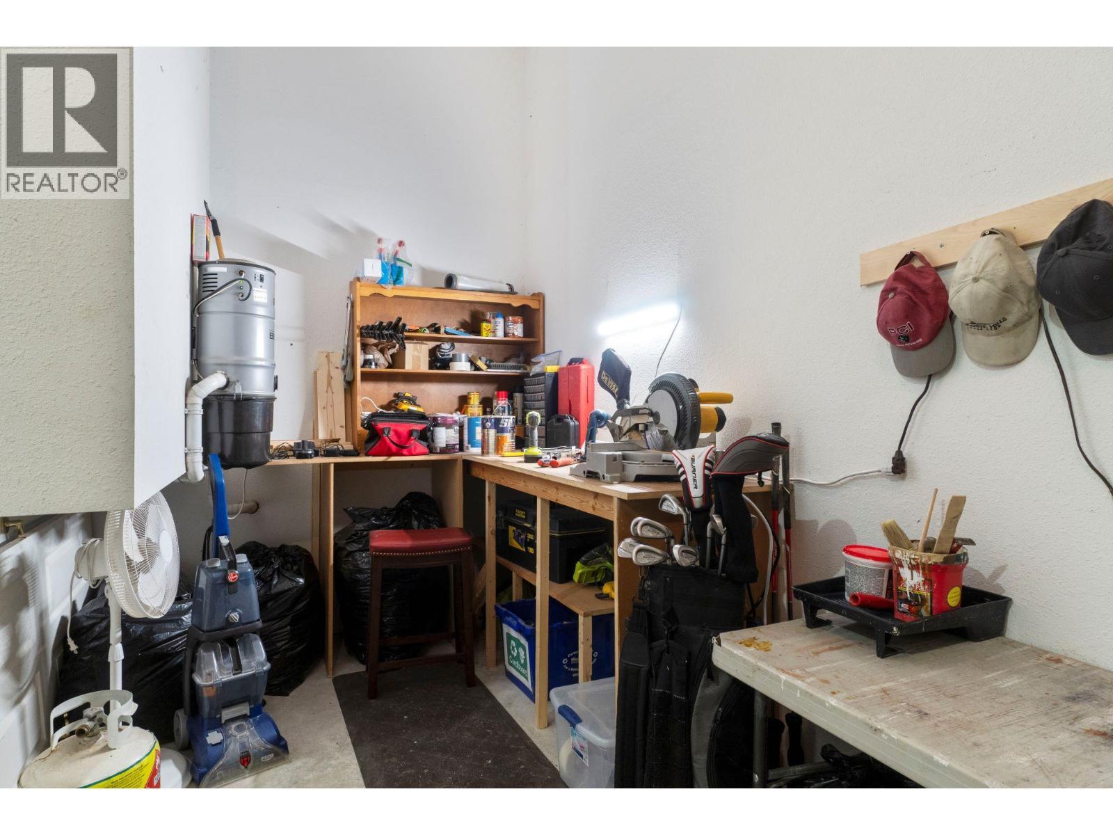 2550 Golf Course Drive Unit# 11, Blind Bay, BC - Indoor