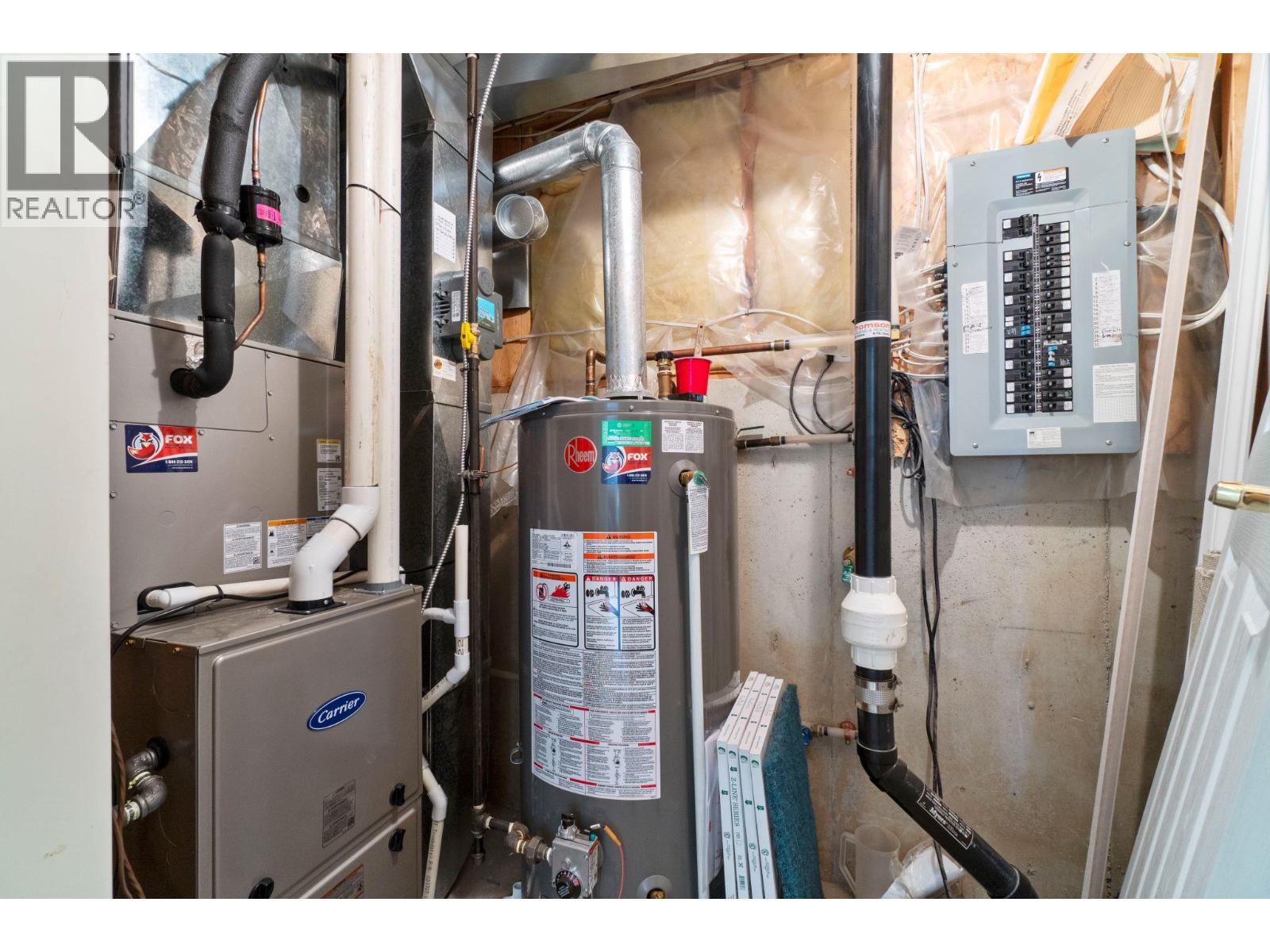 2550 Golf Course Drive Unit# 11, Blind Bay, BC - Indoor Photo Showing Basement