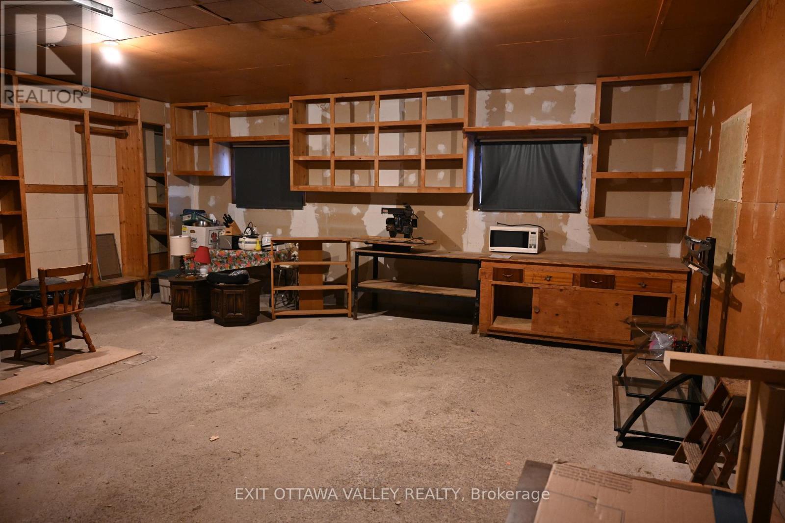 2776 Fourth Chute Road, Bonnechere Valley, ON - Indoor