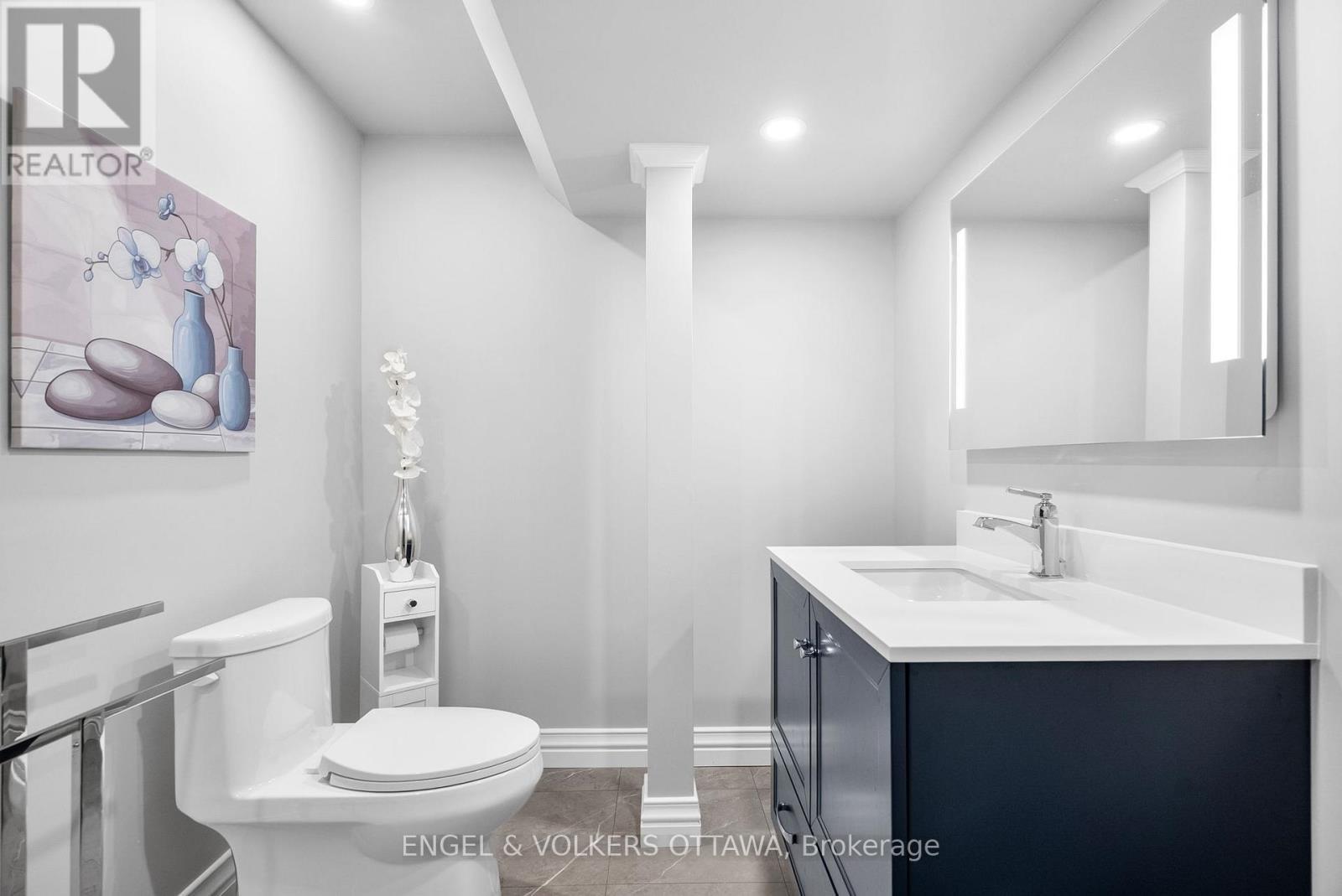 1591 Stephanie Anne Drive, Ottawa, ON - Indoor Photo Showing Bathroom