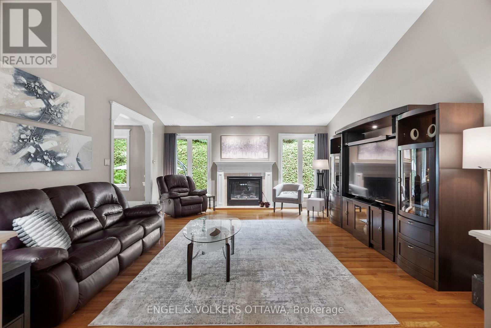 1591 Stephanie Anne Drive, Ottawa, ON - Indoor Photo Showing Living Room With Fireplace