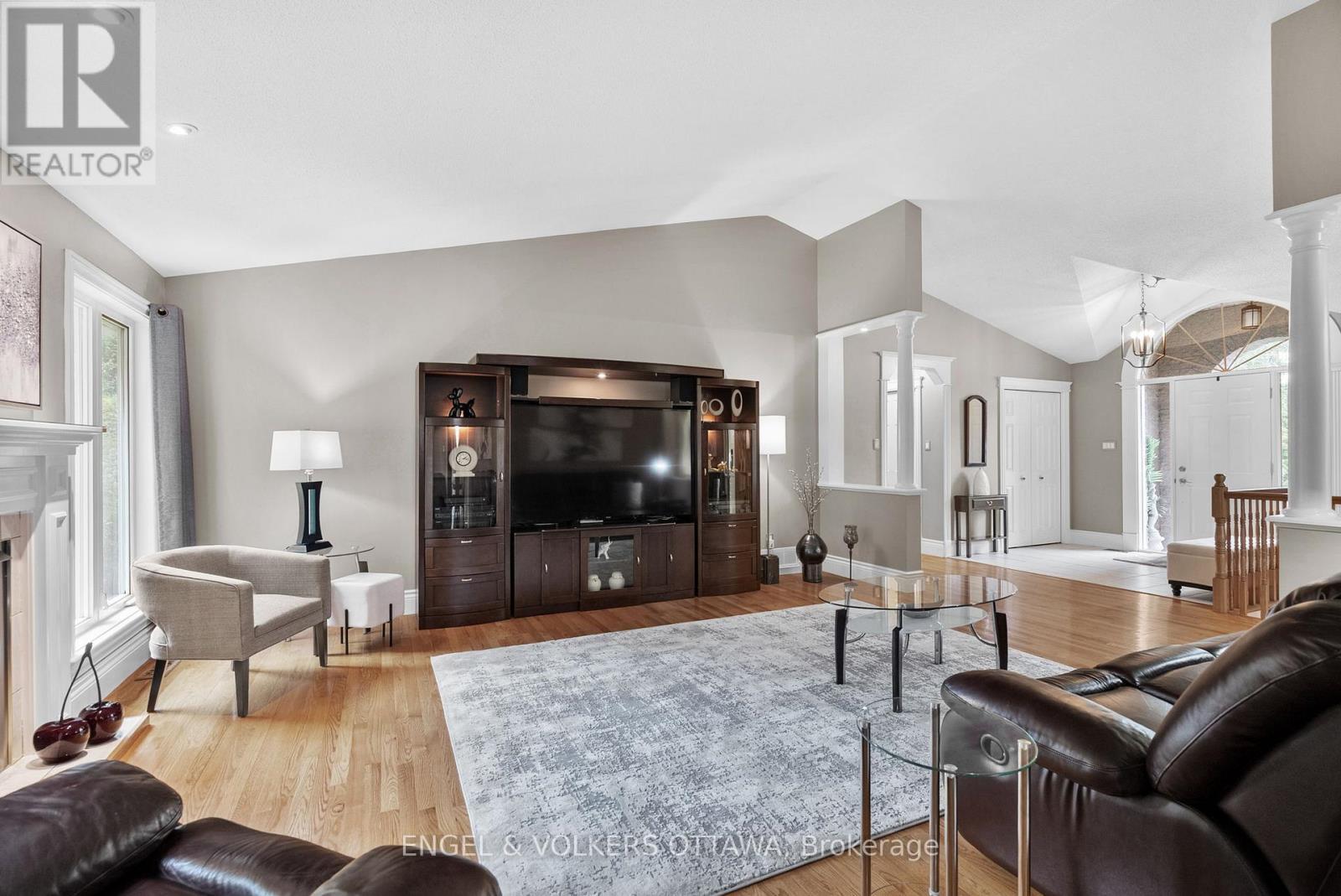 1591 Stephanie Anne Drive, Ottawa, ON - Indoor Photo Showing Living Room With Fireplace