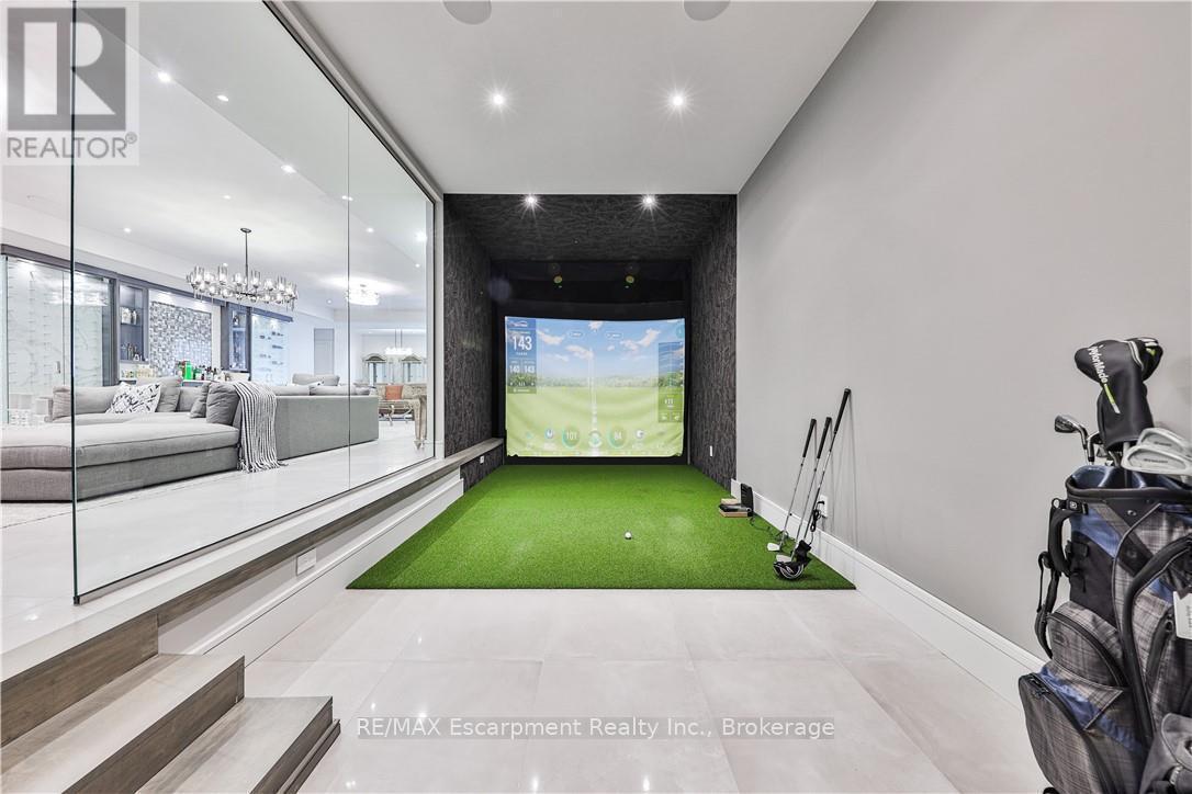 2250 Chancery Lane W, Oakville (Fd Ford), ON - Indoor Photo Showing Other Room