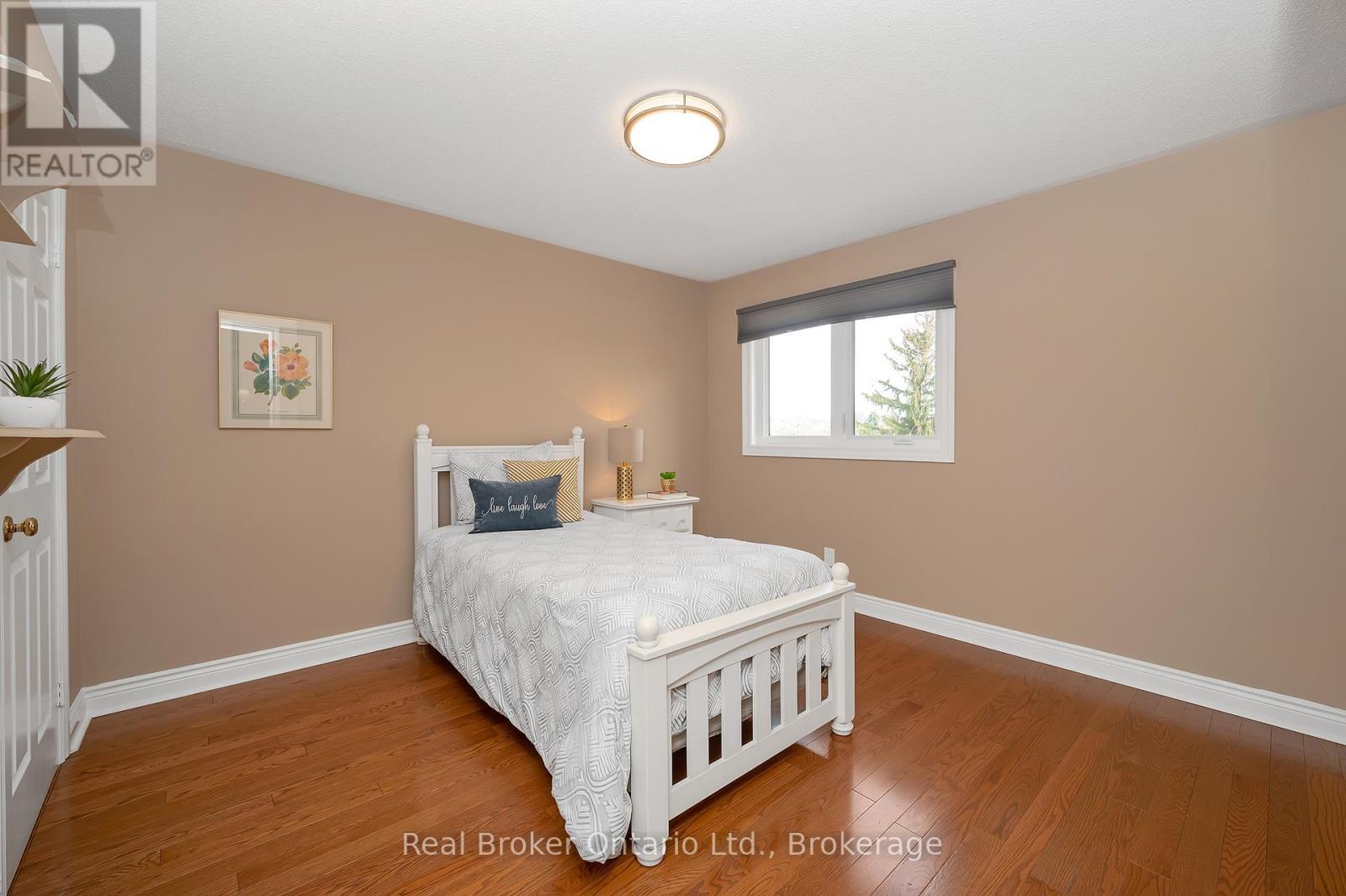 2015 Grosvenor Street, Oakville (Wc Wedgewood Creek), ON - Indoor Photo Showing Bedroom
