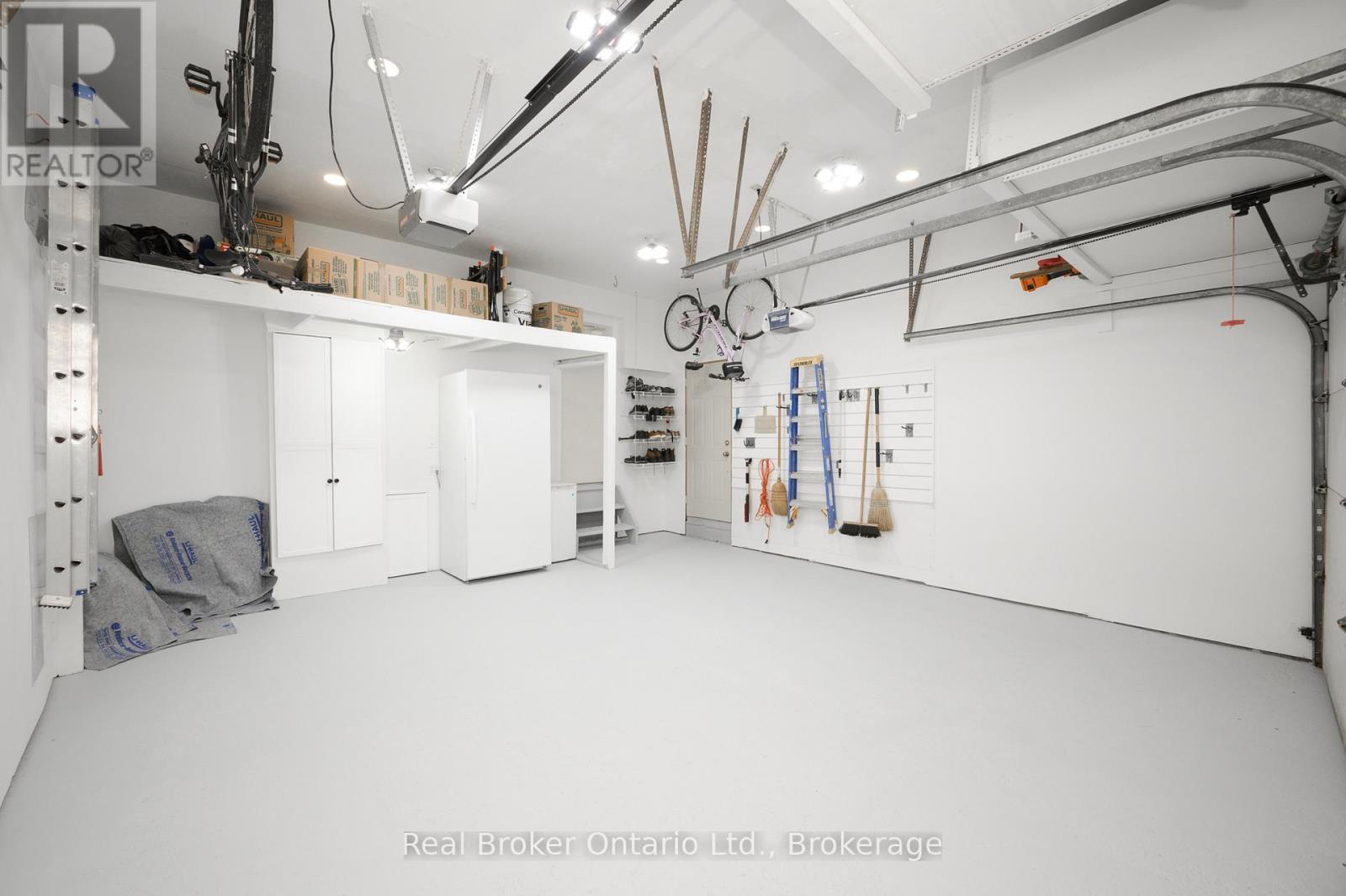 2015 Grosvenor Street, Oakville (Wc Wedgewood Creek), ON -