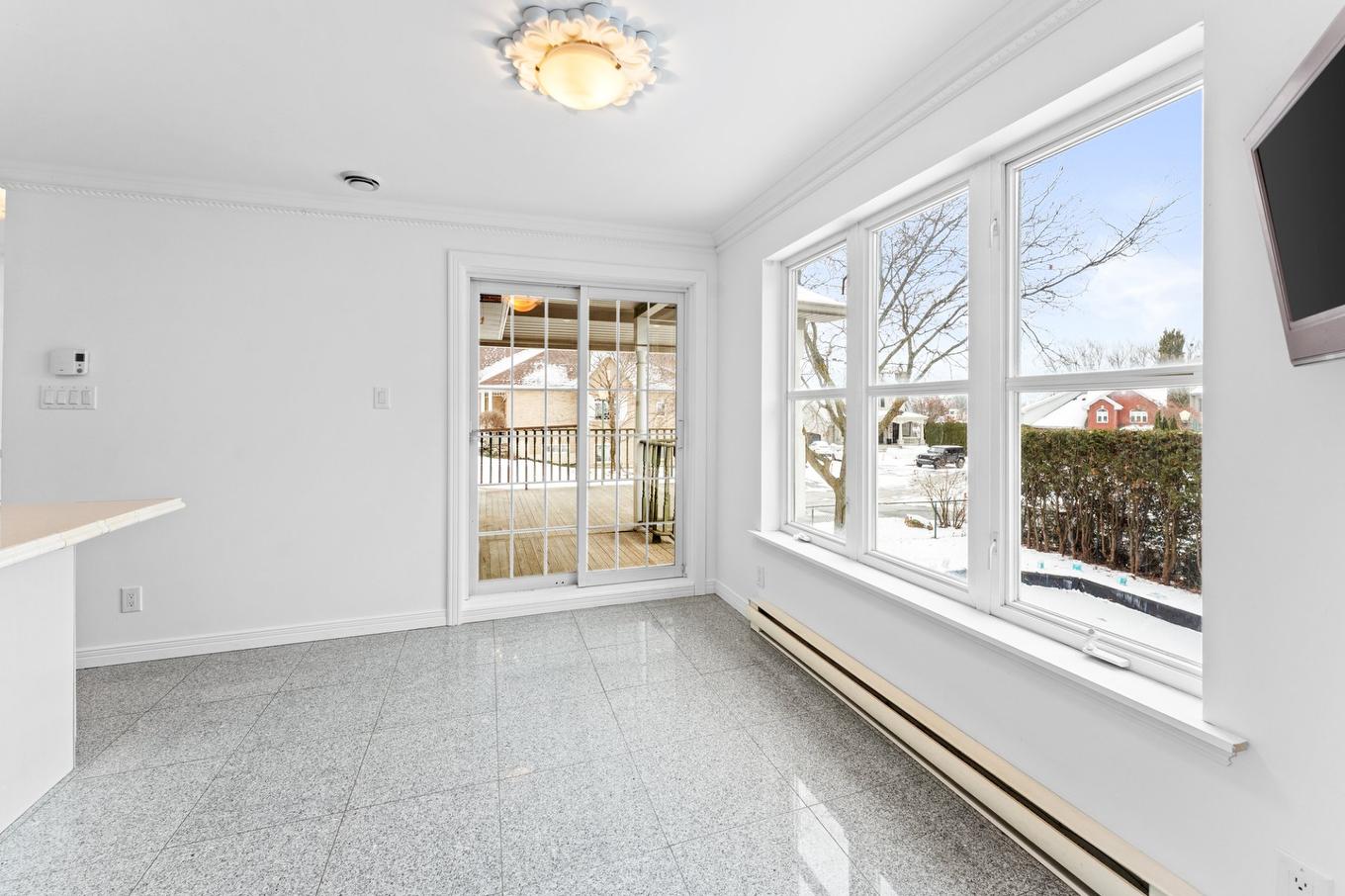 Cuisine - 1576 Ch. St-Charles, Terrebonne (Lachenaie), QC - Indoor Photo Showing Other Room