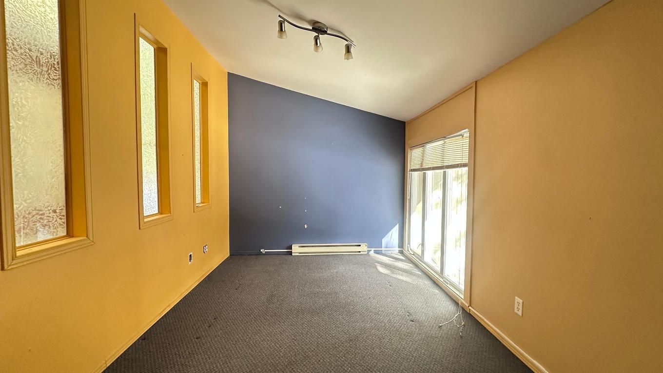 Office - 1102 Boul. De La Salette, Saint-Jérôme, QC - Indoor Photo Showing Other Room