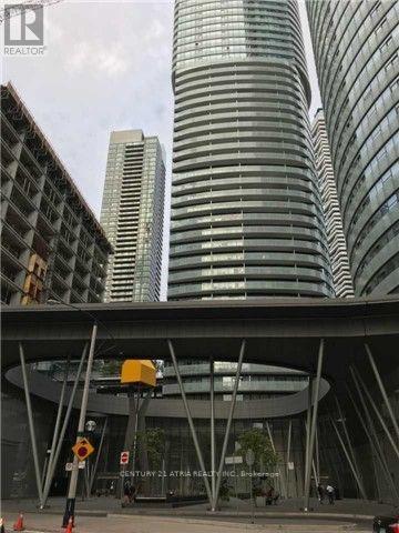 1401 - 14 York Street, Toronto, ON - Outdoor With Facade