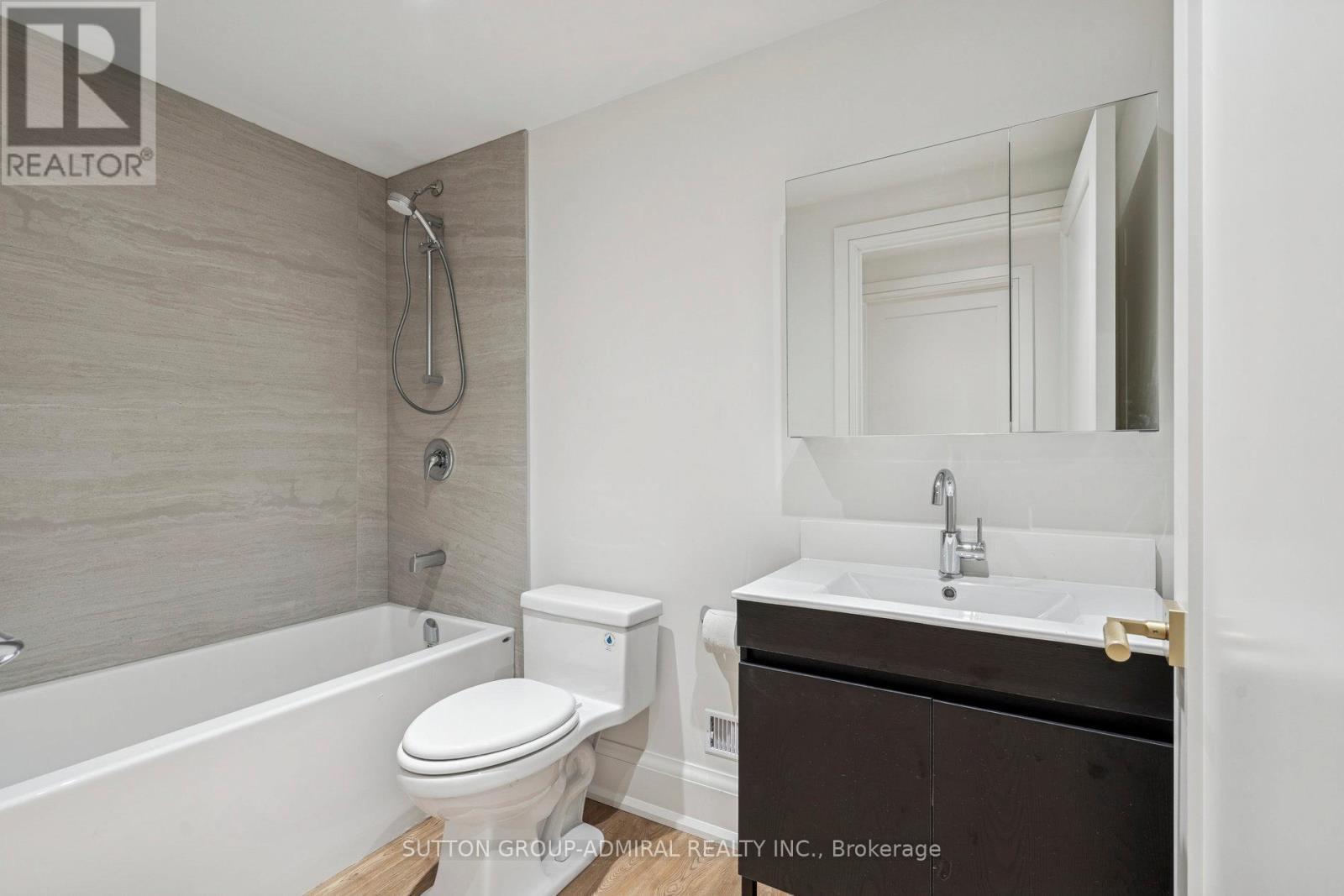 78 Burncrest Drive, Toronto, ON - Indoor Photo Showing Bathroom